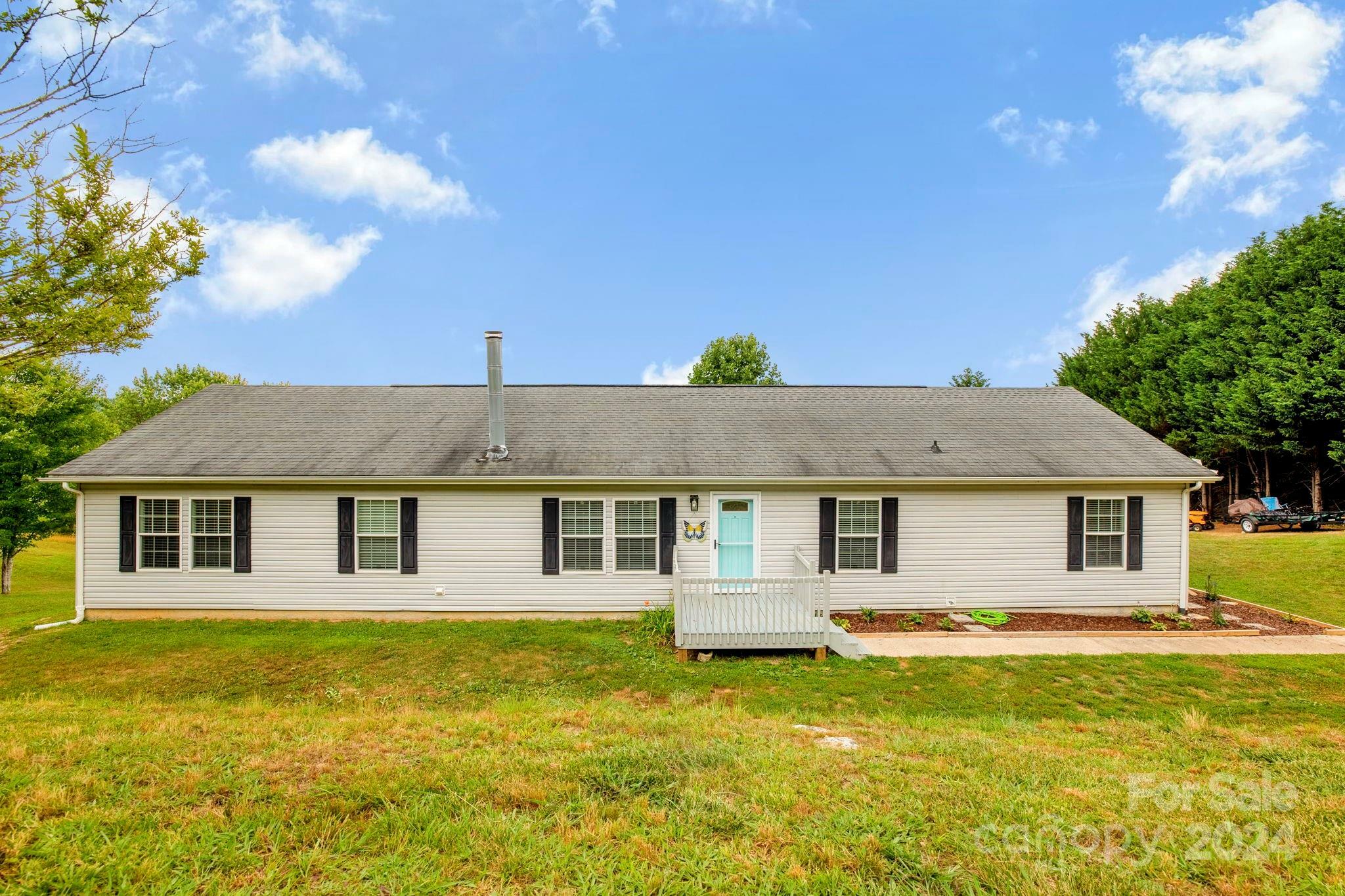 Property Photo:  202 Peaceful Orchard Drive  NC 28792 