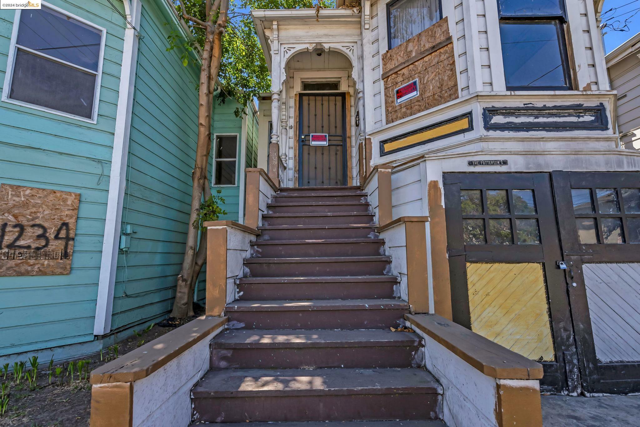 Property Photo:  1230 Campbell Street  CA 94607 