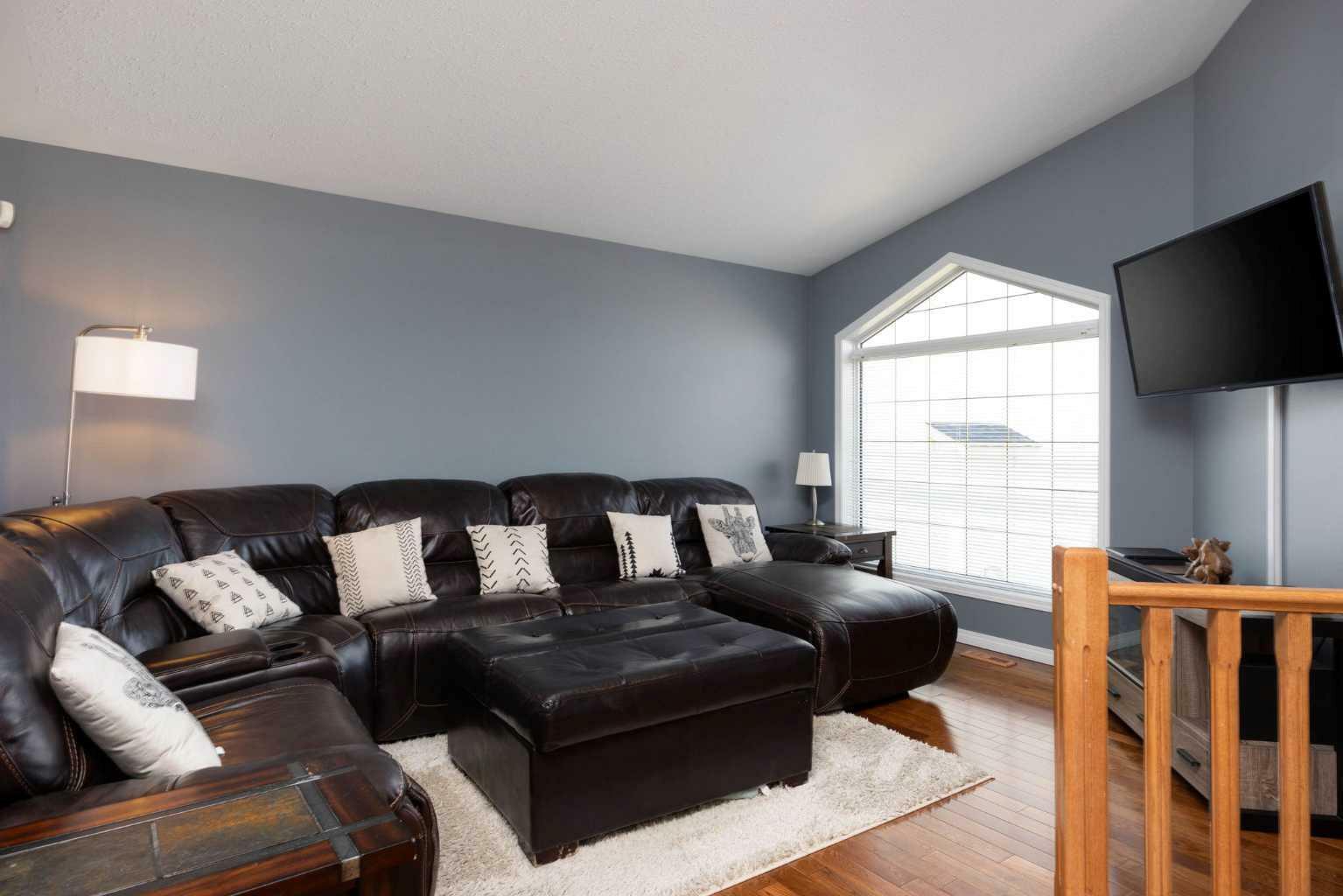 Property Photo:  239 Laurier Lane  AB T9K 2K3 