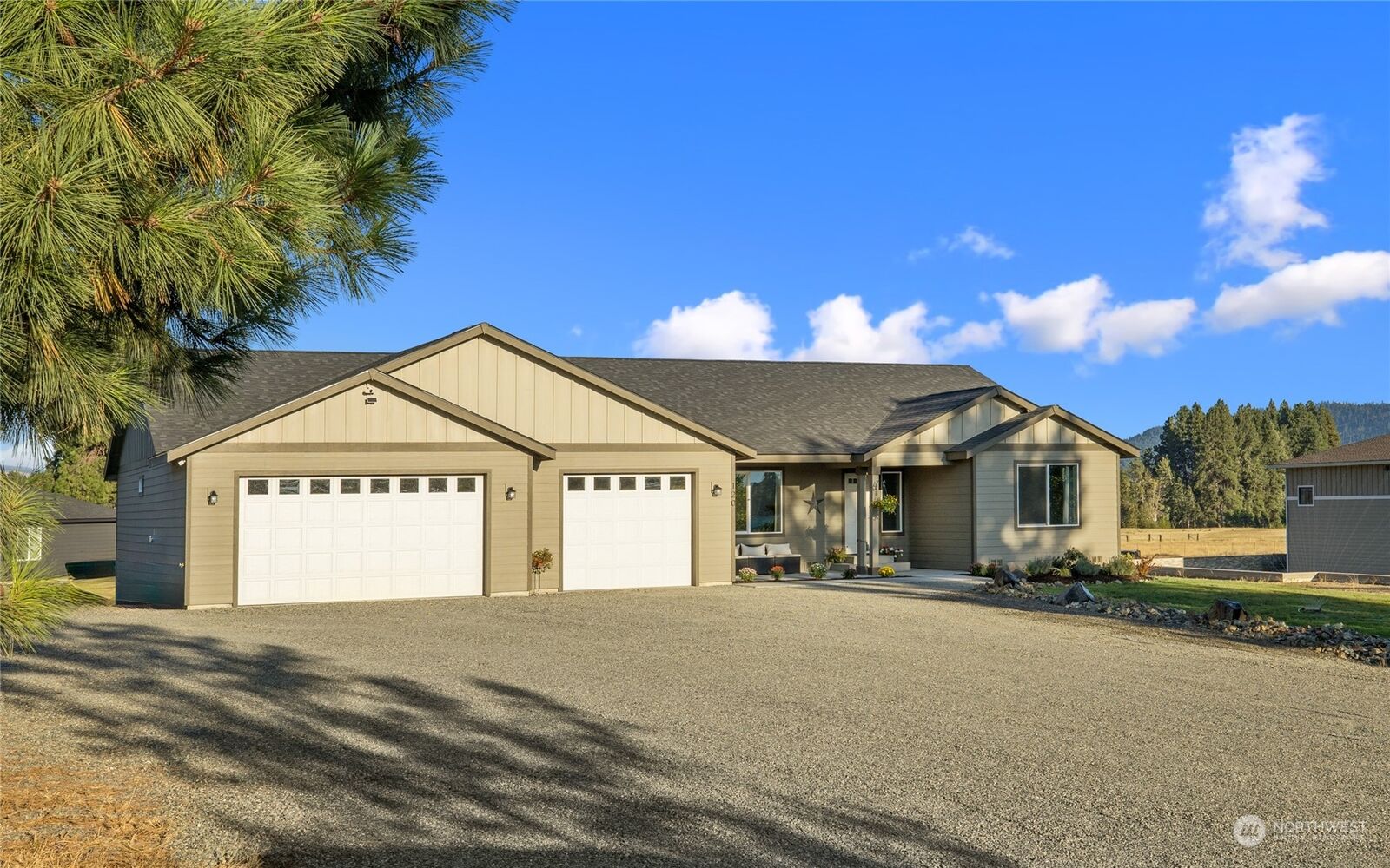 Property Photo:  120 Wits End Drive  WA 98922 