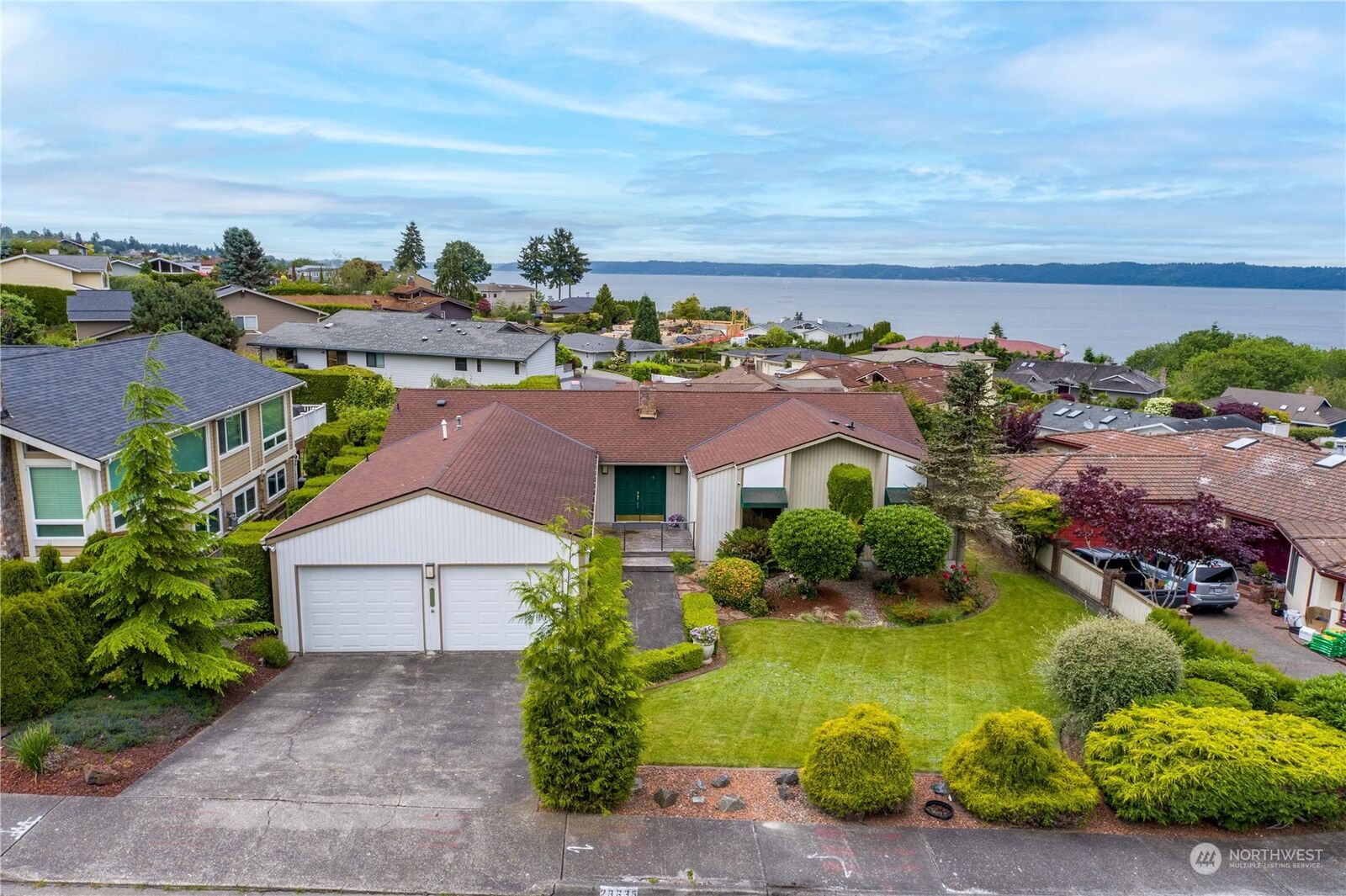 Property Photo:  28635 11th Avenue S  WA 98003 