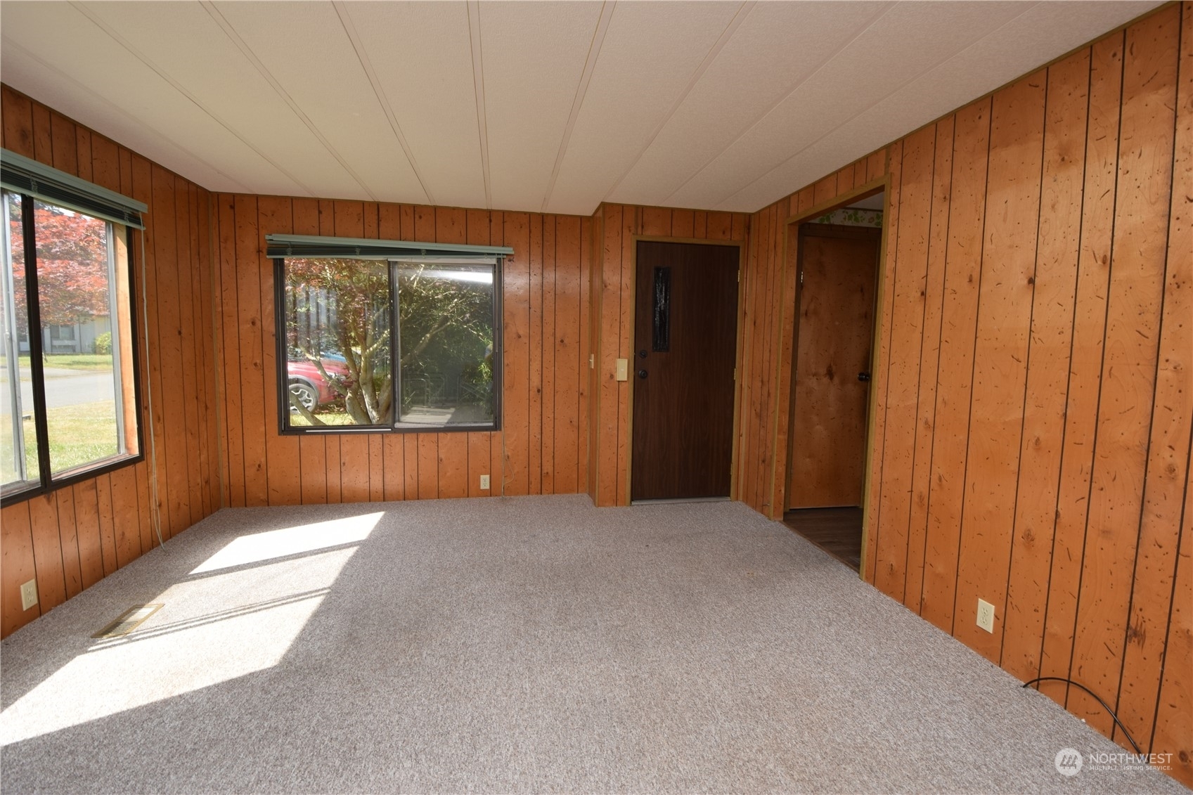 Property Photo:  2029 Victoria Avenue  WA 98368 