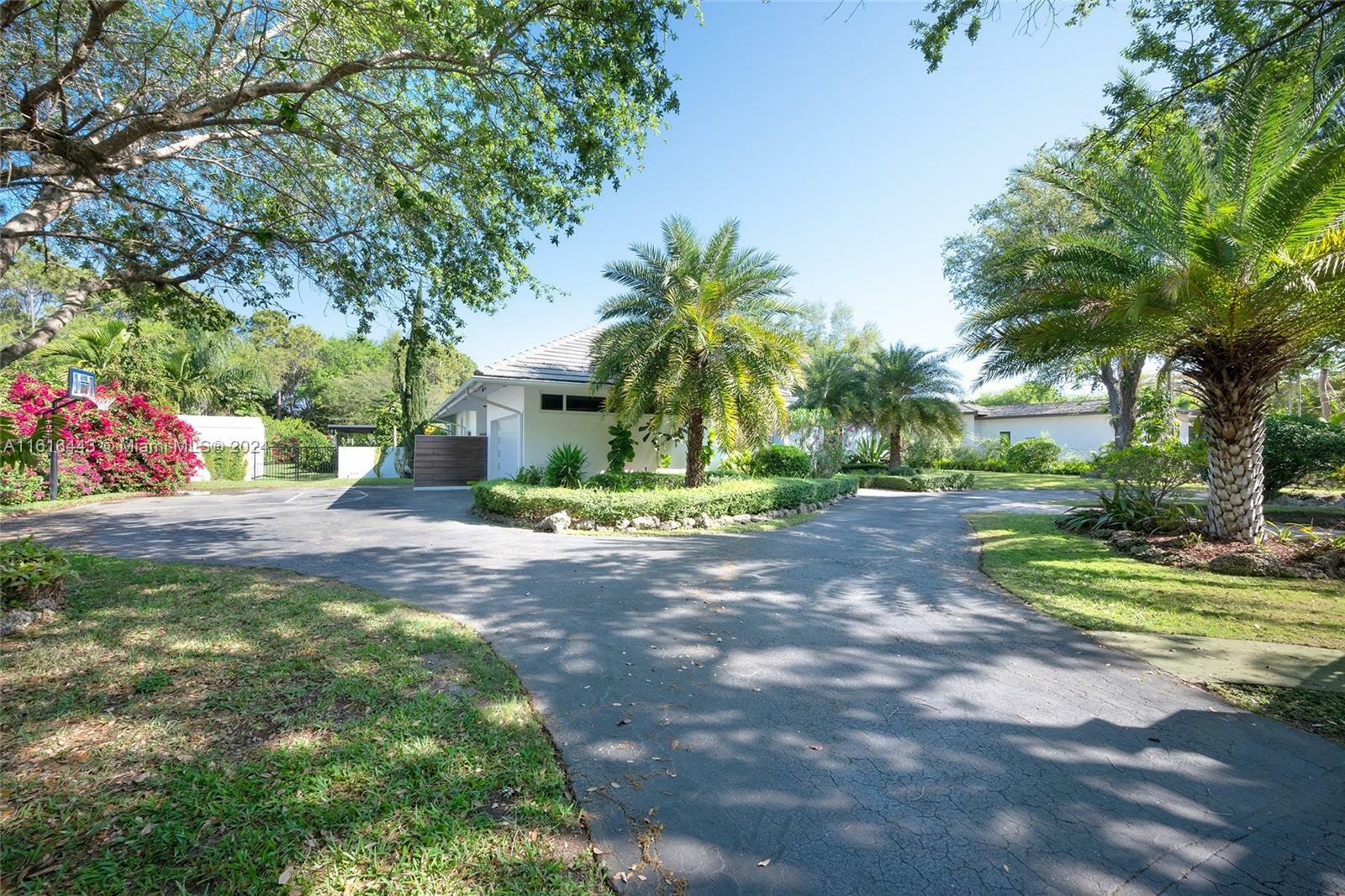 Property Photo:  8441 SW 114th St  FL 33156 