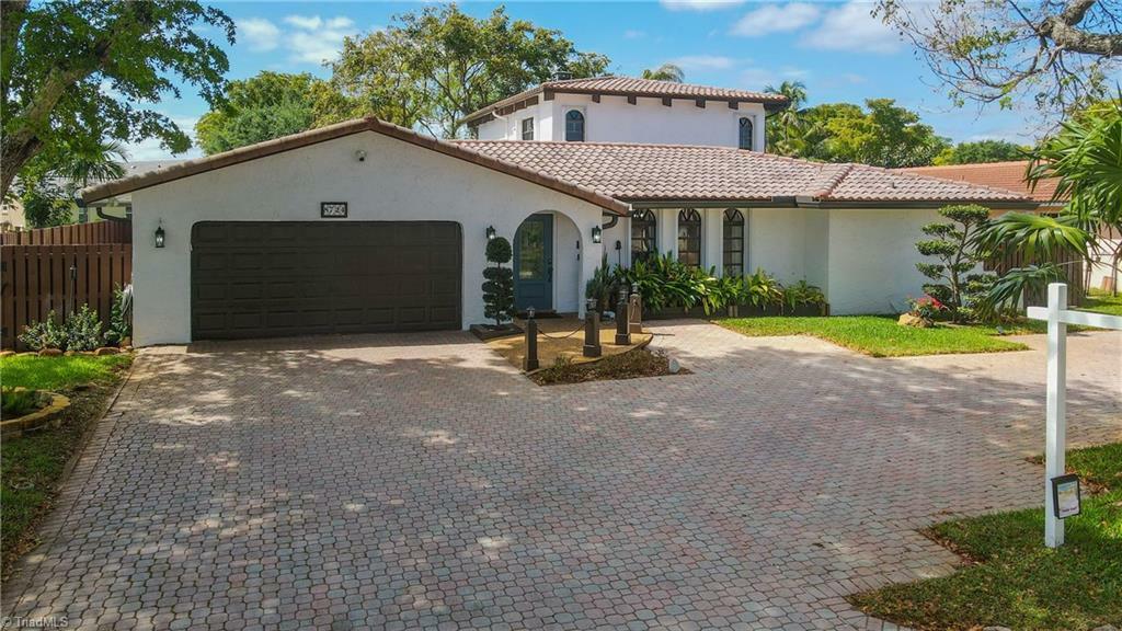 Property Photo:  8724 NW 27 Street  FL 33065 