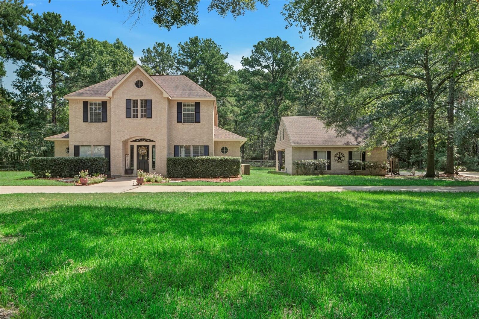 Property Photo: 16620 Stonecrest Drive TX 77302