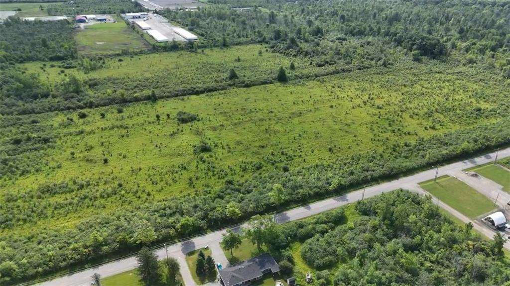 Photo de la propriété:  Lot 2 Kraft Road  ON L2A 4M9 