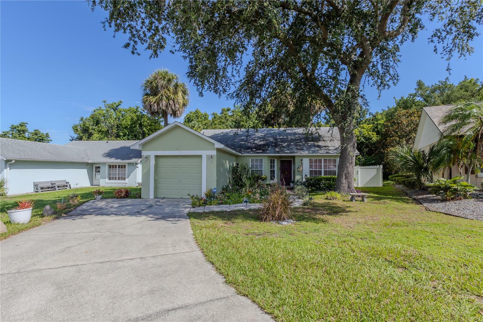 Property Photo:  146 Kelly Circle  FL 32773 