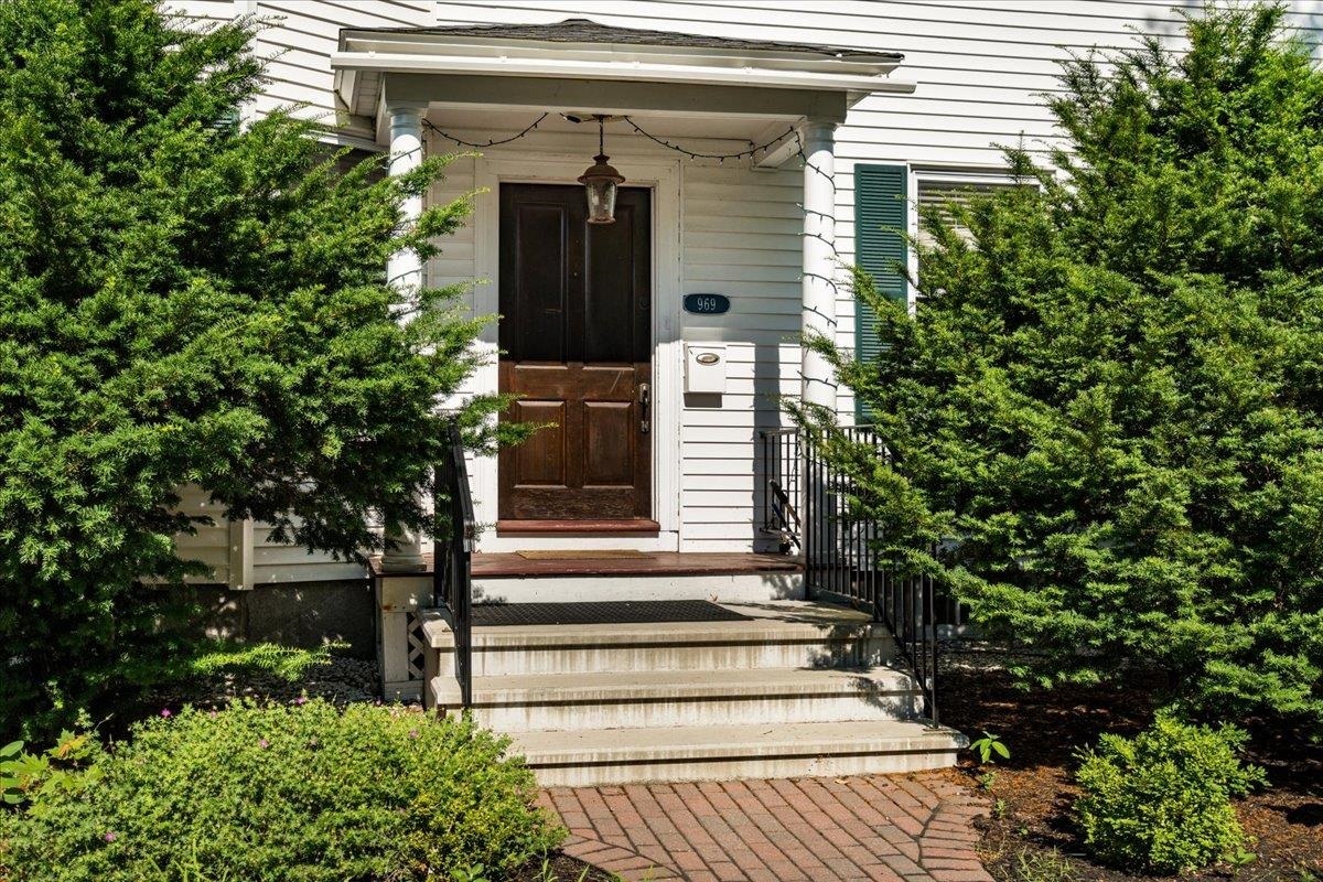 Property Photo:  969-971 Chestnut Street  NH 03104 