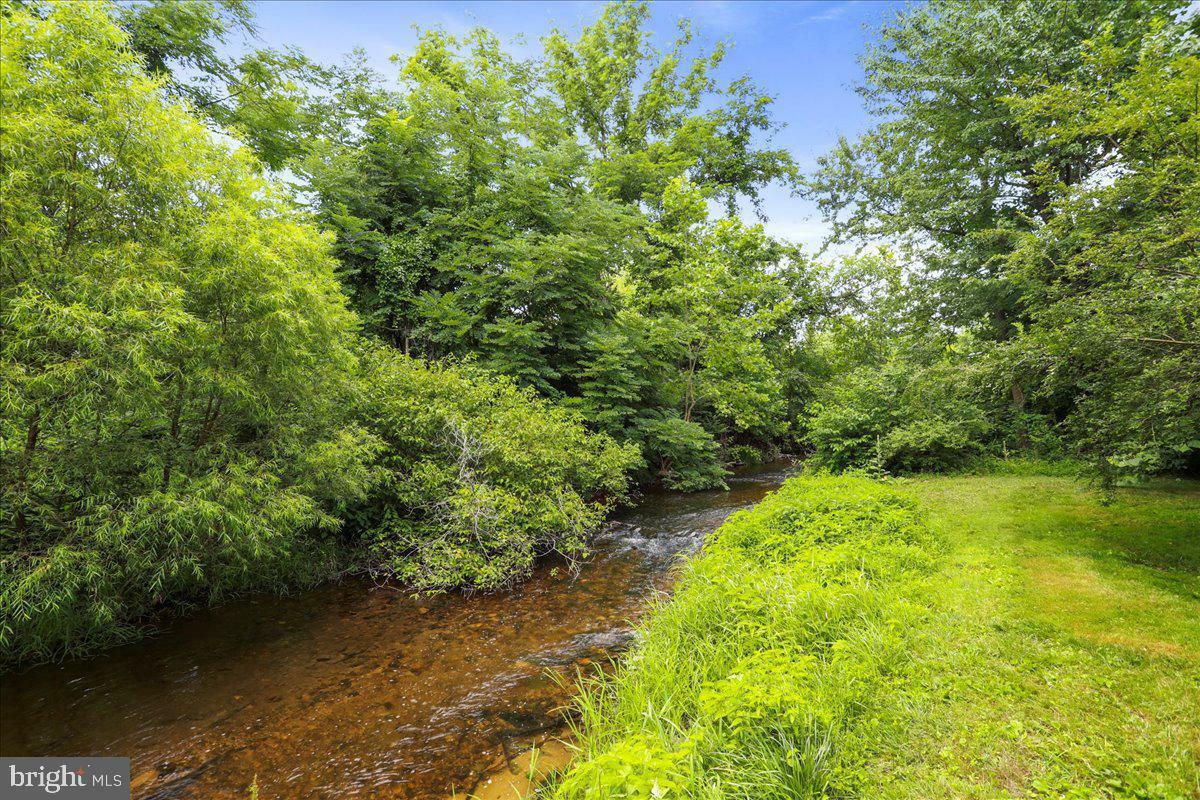 Property Photo:  1206 Ragged Edge Road  PA 17202 