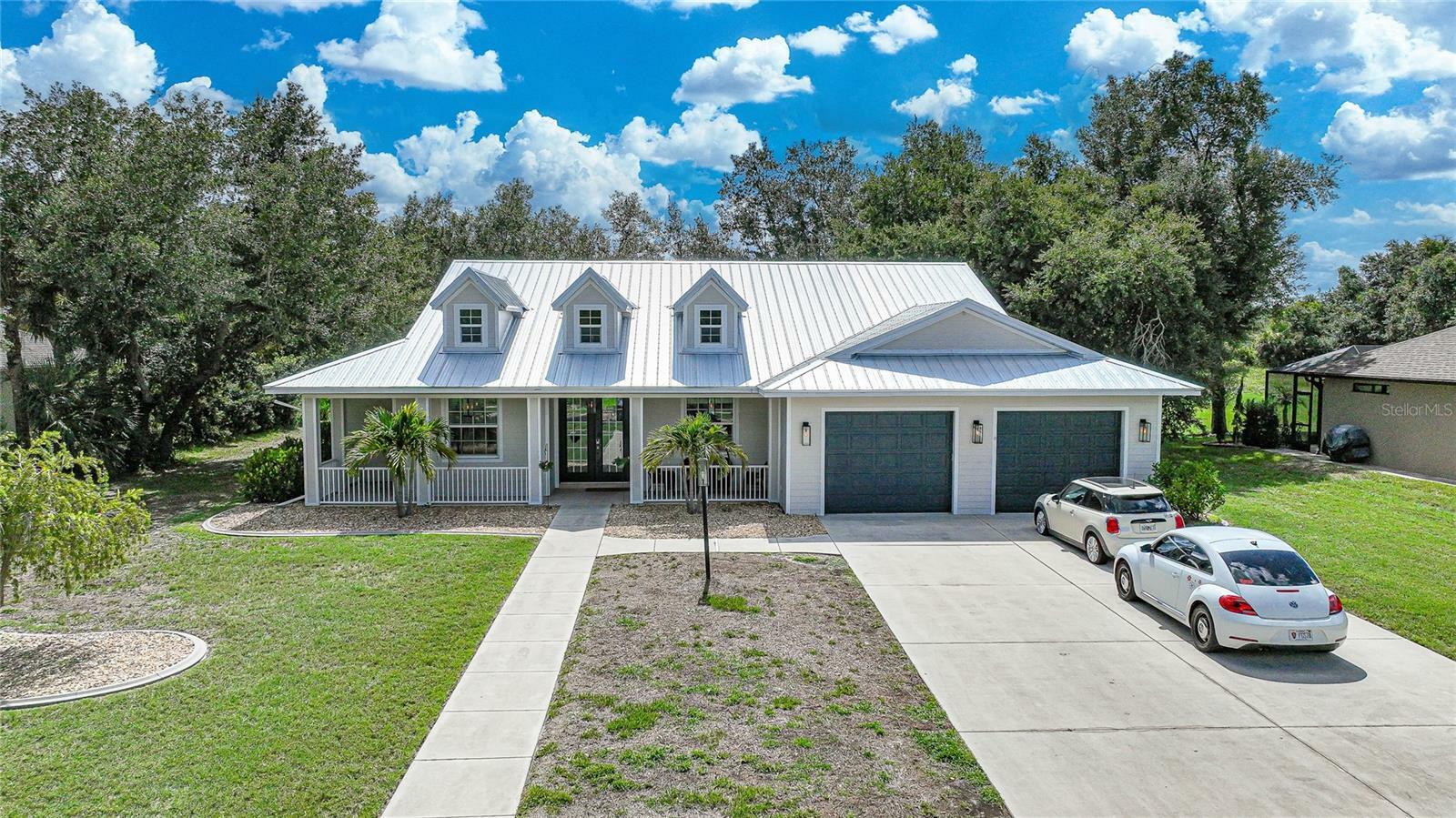 Property Photo:  1109 Harbour Glen Place  FL 33983 