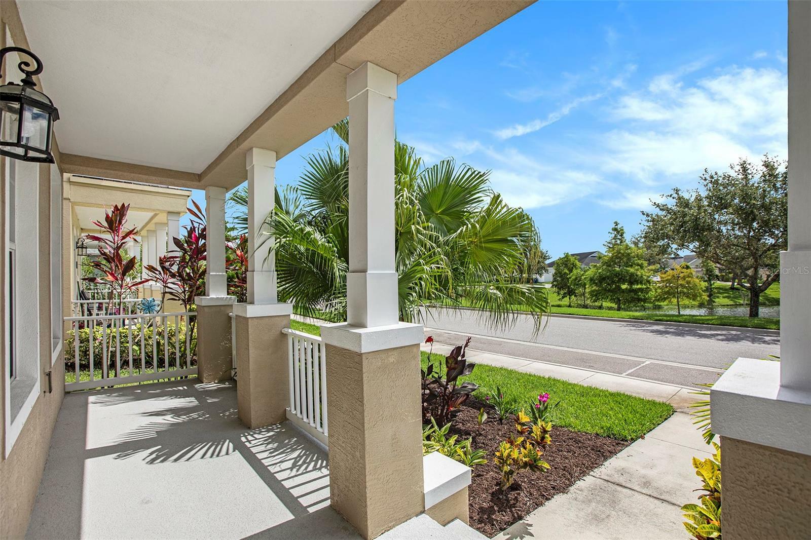 Property Photo:  6452 Autumn Woods Way  FL 34243 