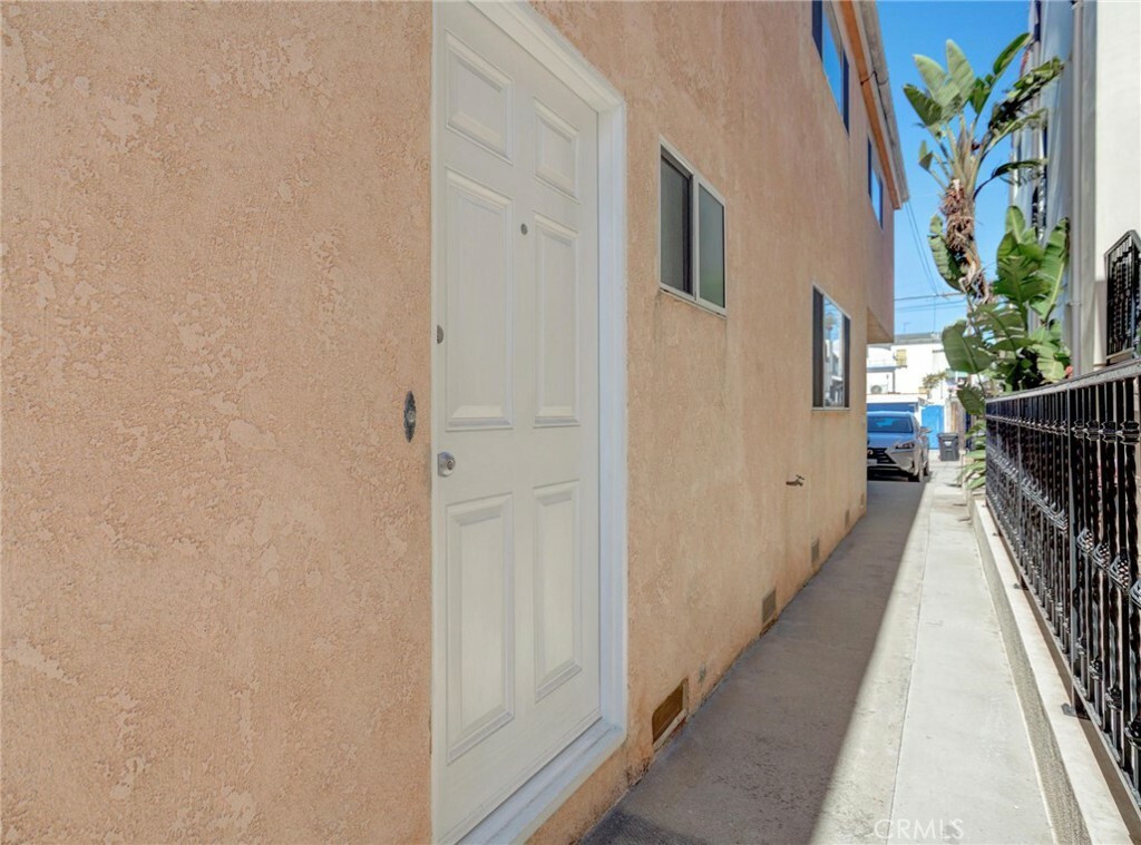 Property Photo:  167 Lyndon Street  CA 90254 