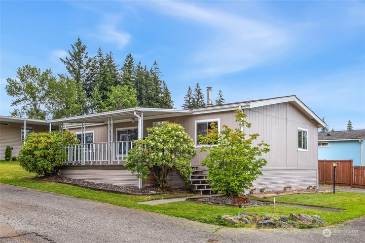 Property Photo:  28000 NE 142nd Place 35  WA 98019 