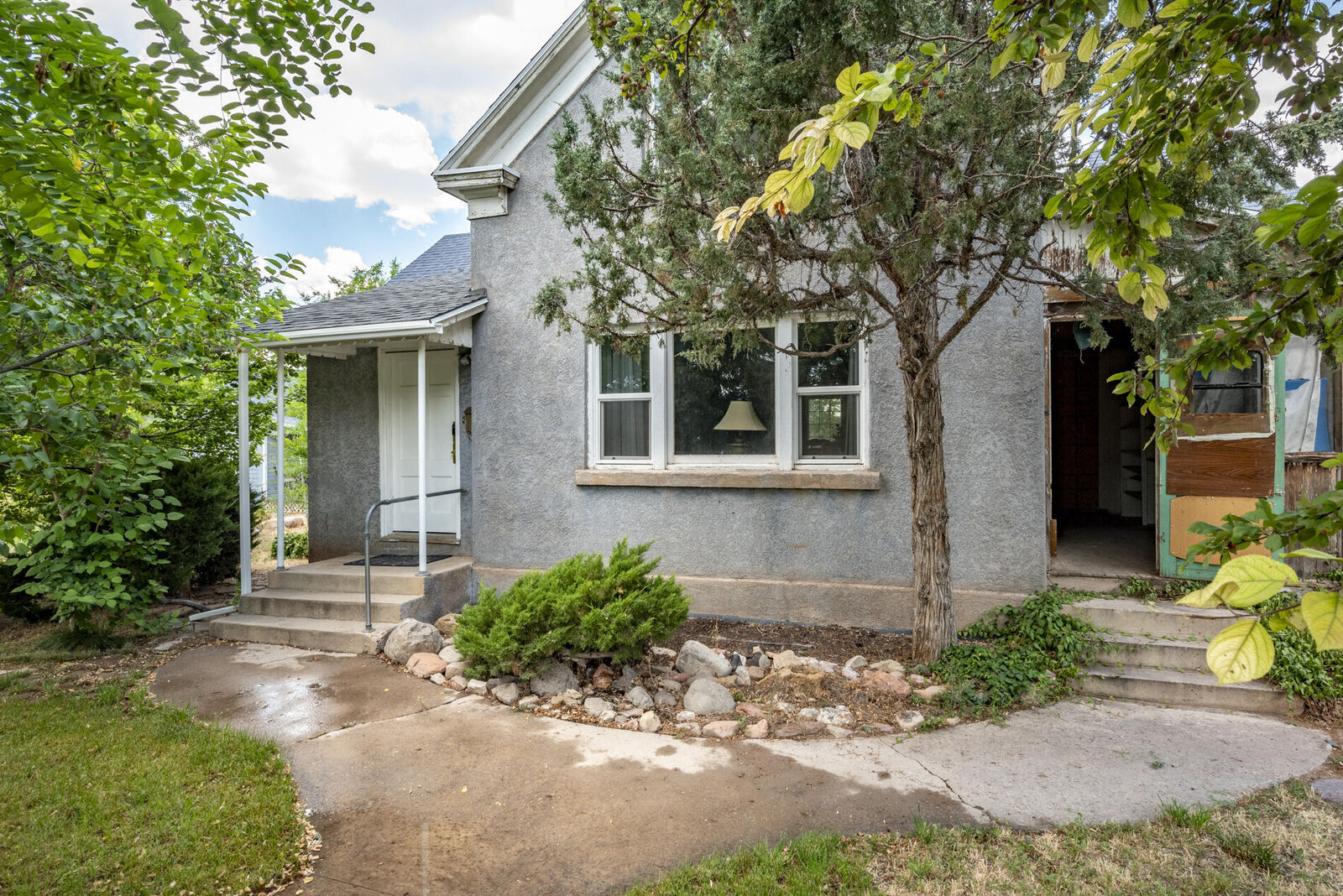 Property Photo:  181 E 200 N  UT 84720