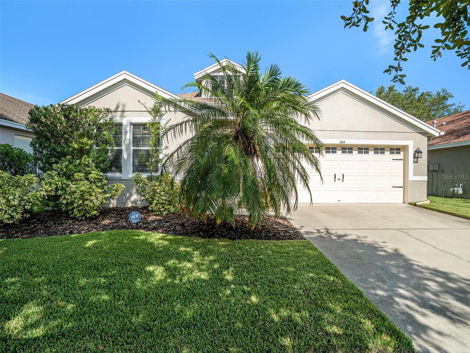 Property Photo:  6105 Gannetside Place  FL 33547 