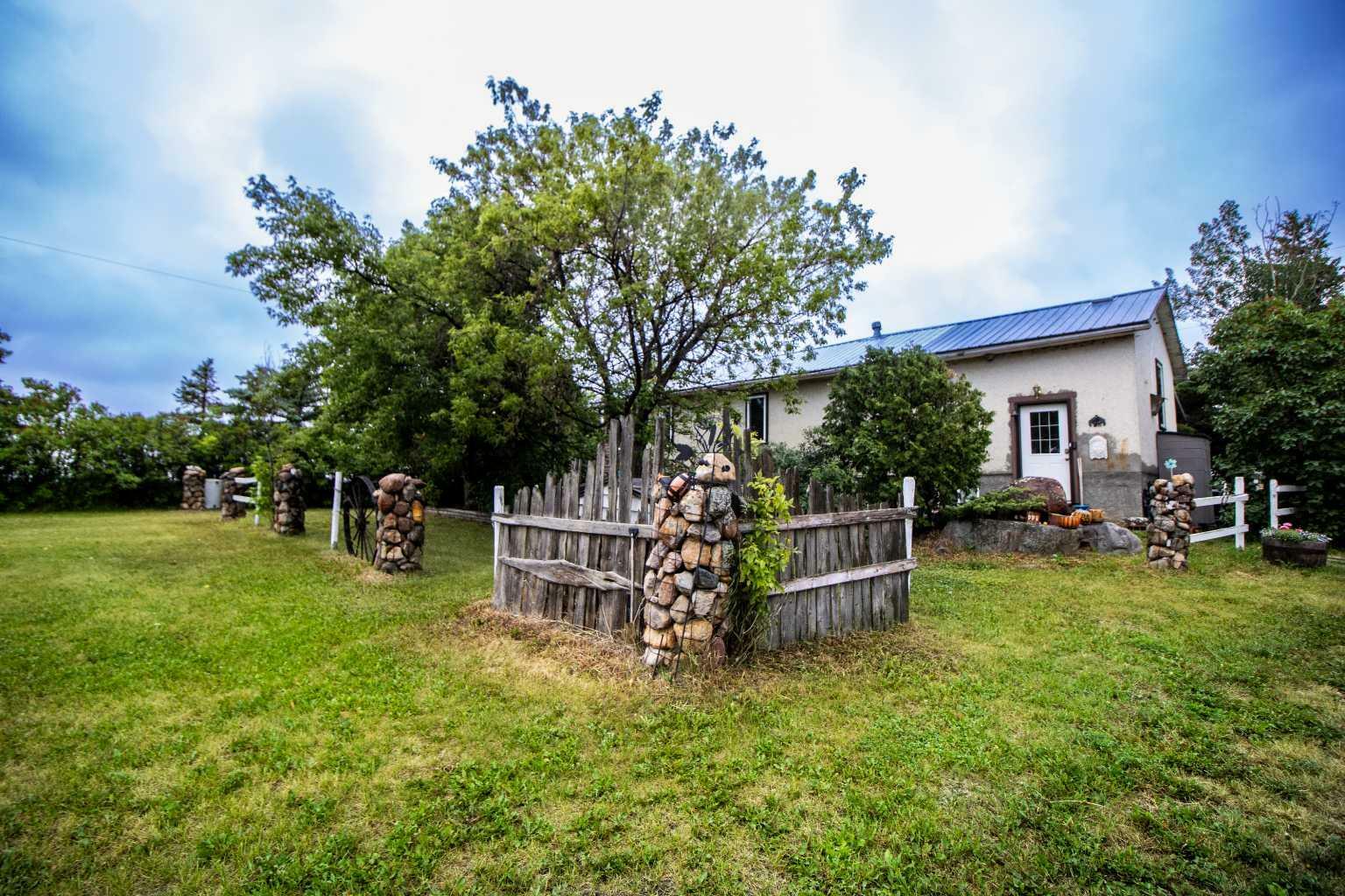 Property Photo:  40042 Range Road 205  AB T0C 2L0 