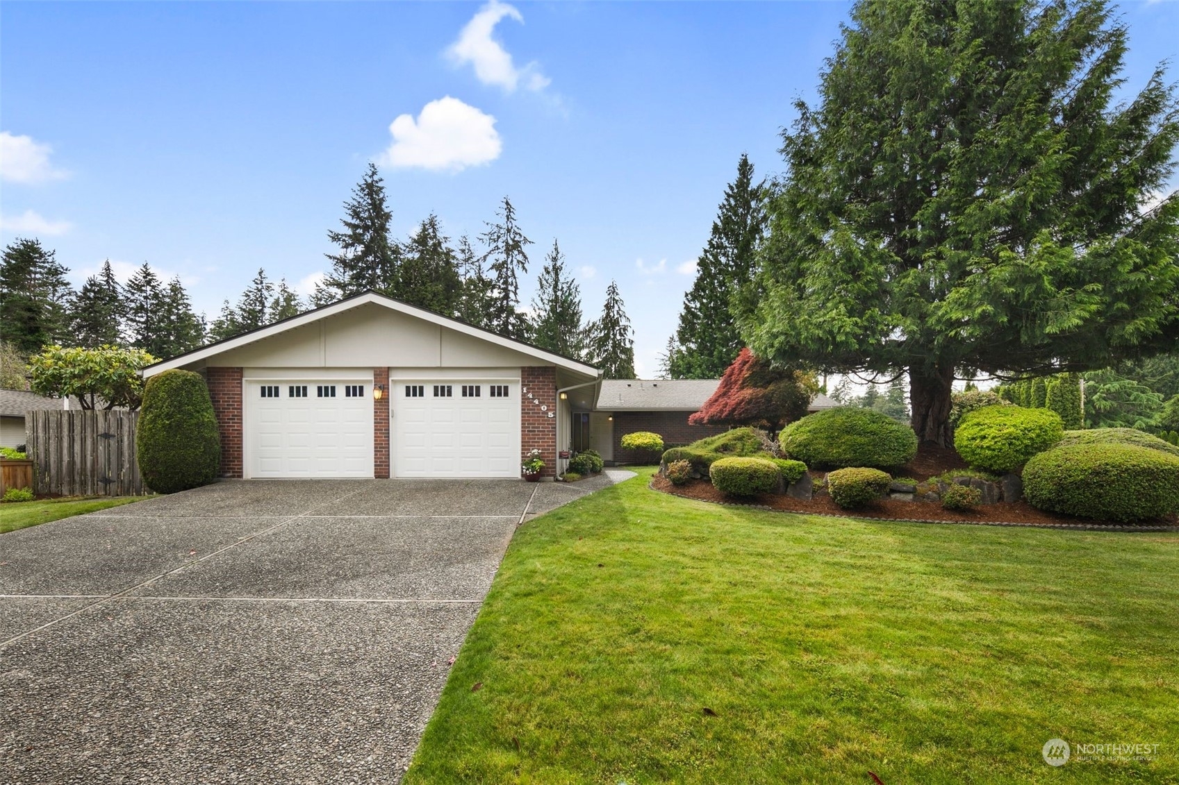 Property Photo:  14405 157th Place SE  WA 98059 