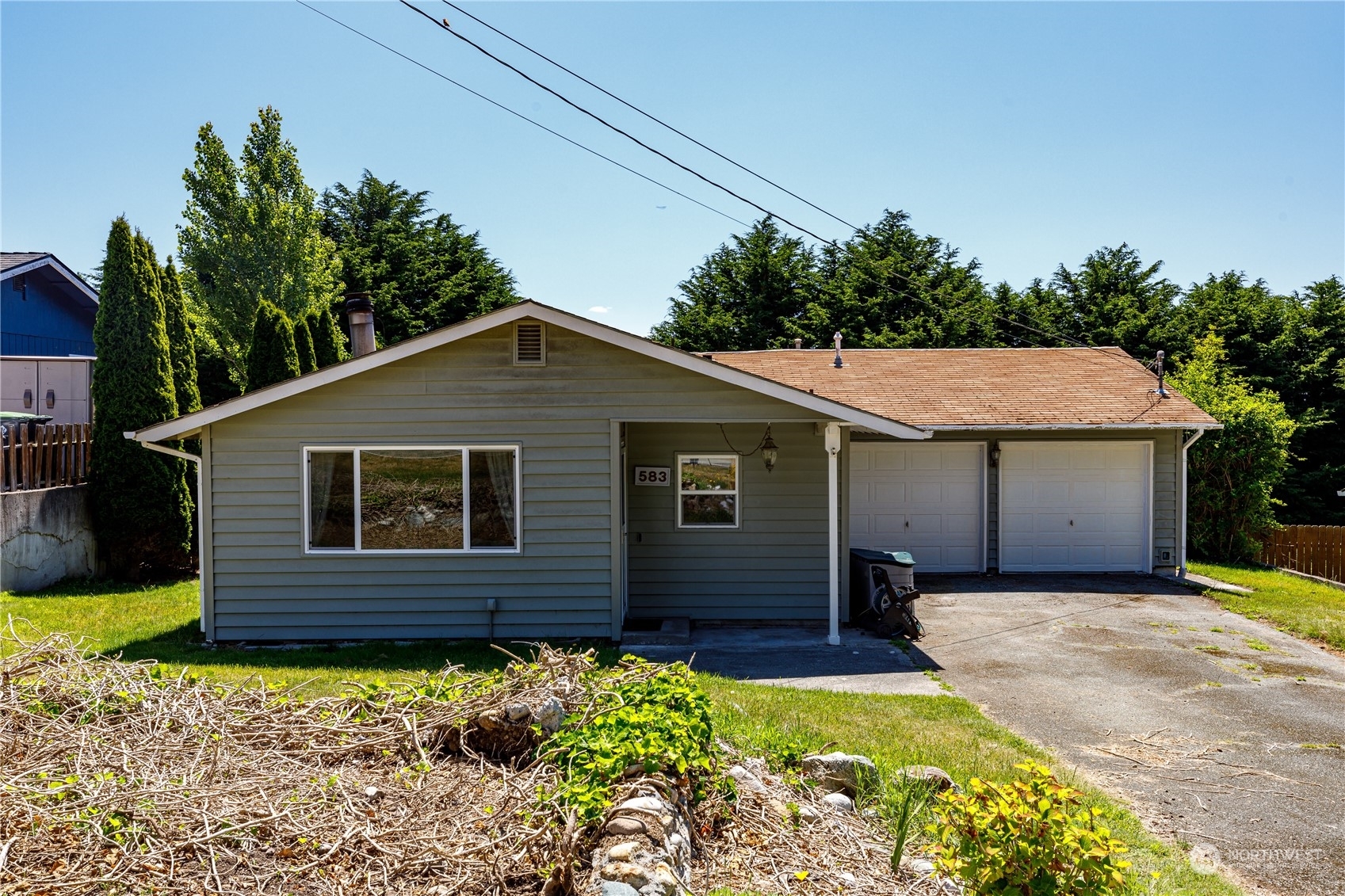 Property Photo:  583 Salal Street  WA 98277 