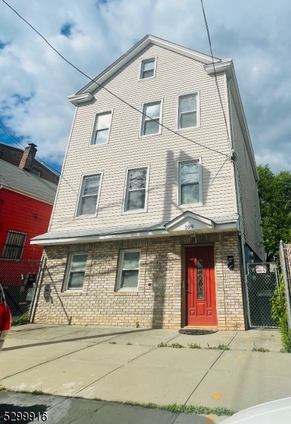 Property Photo:  109 S Park St  NJ 07206 