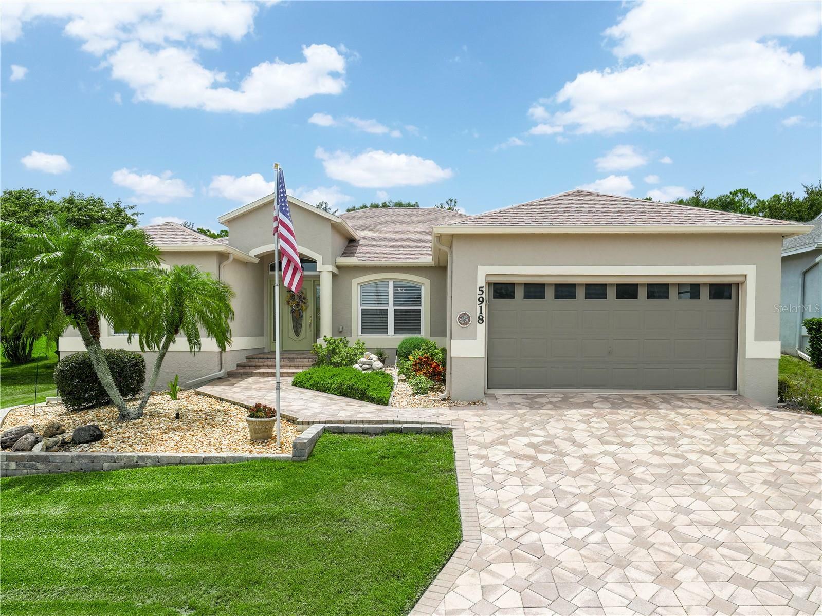 Property Photo:  5918 Swallow Drive  FL 33809 