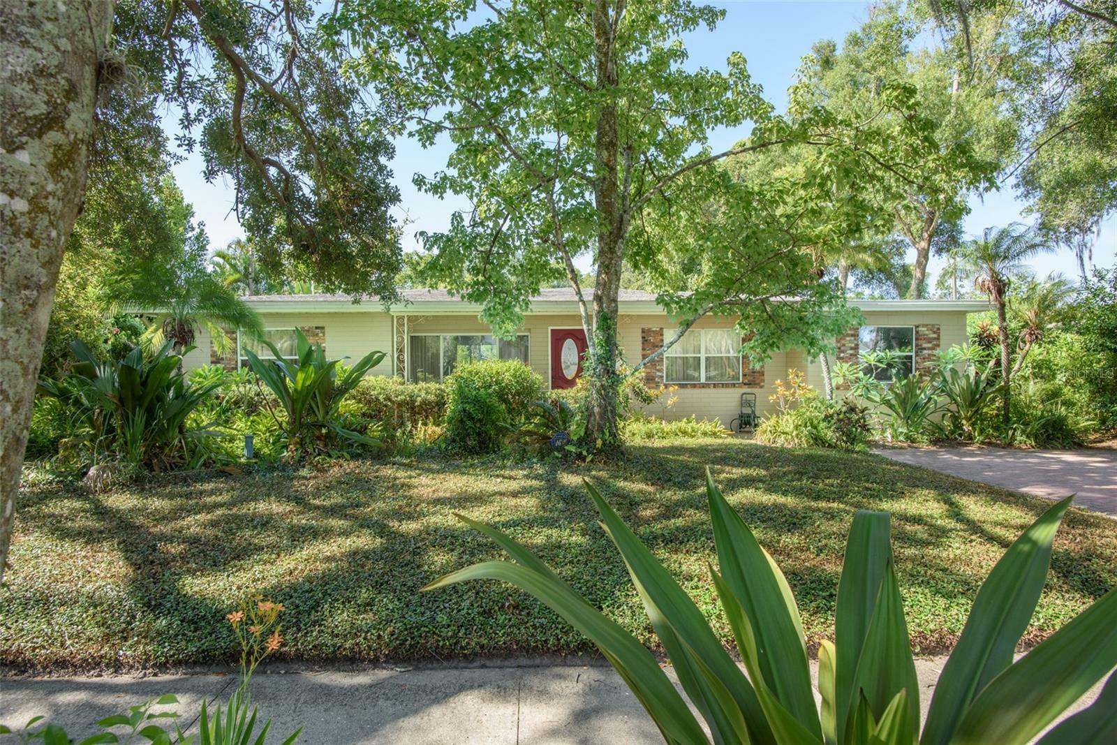 Property Photo:  1494 Westchester Avenue  FL 32789 