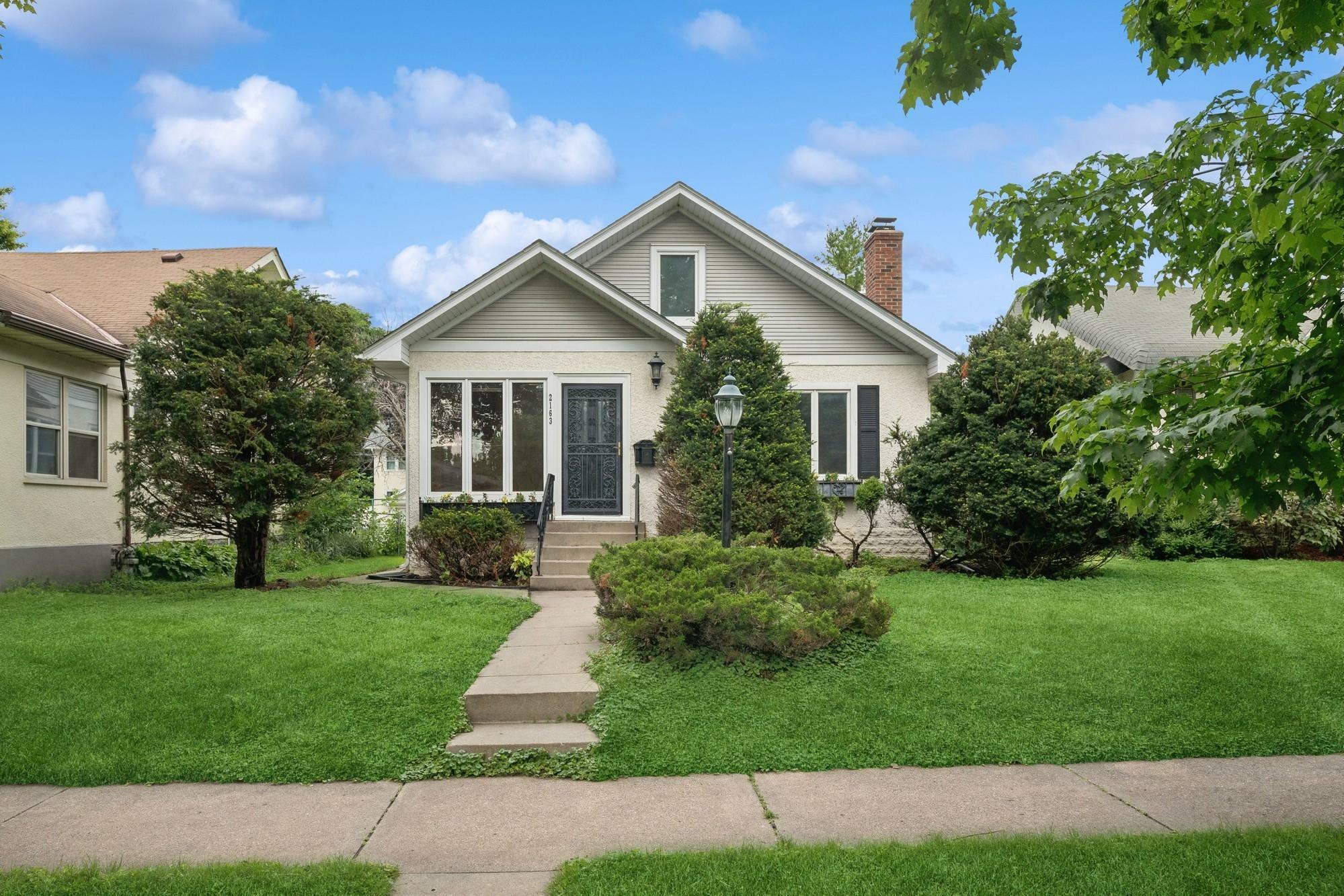 Property Photo:  2163 Jefferson Avenue  MN 55105 