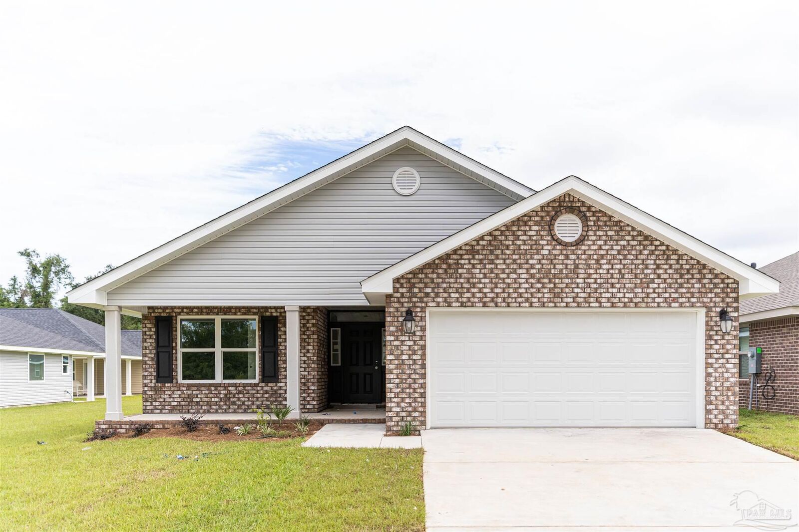 Property Photo: 923 Pine Top Ln 5B FL 32533