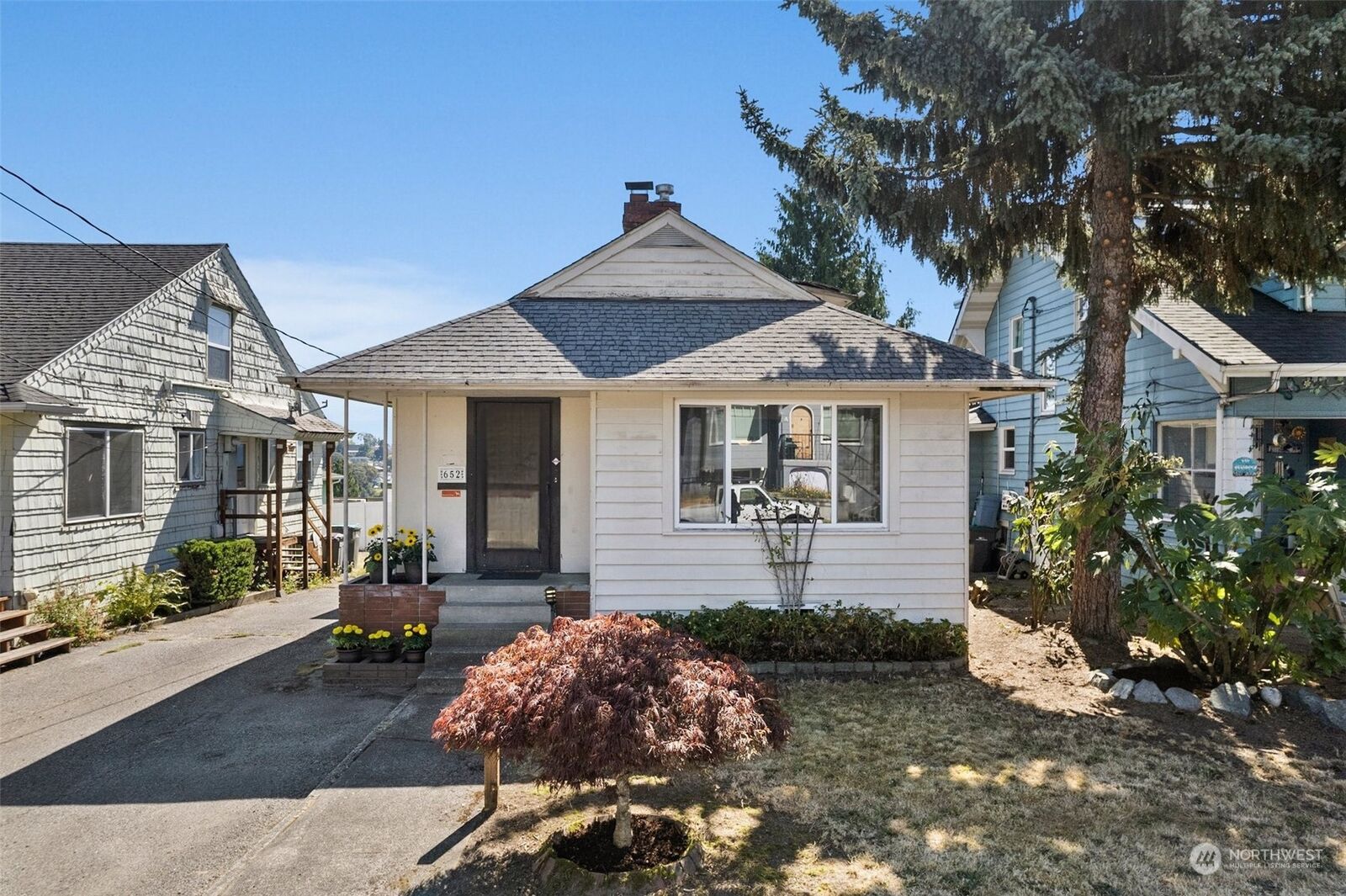 Property Photo:  652 Highland Ave  WA 98337 