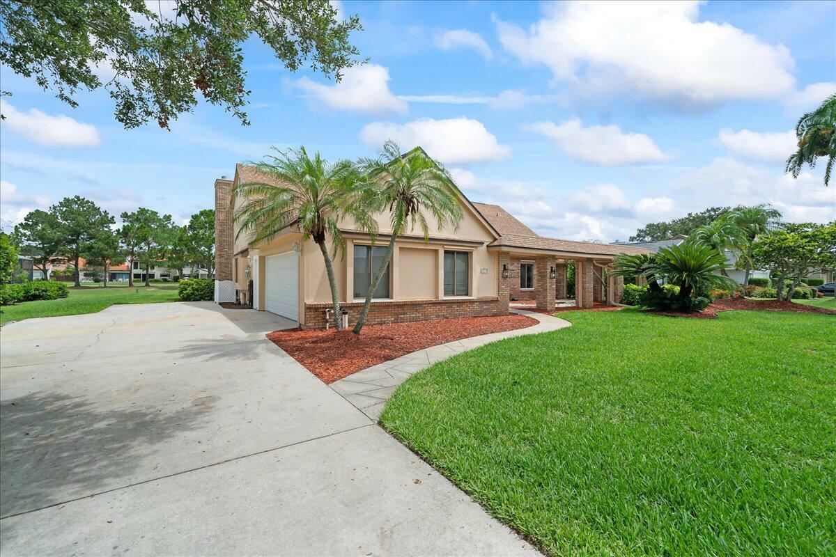 Property Photo:  271 Sandy Run  FL 32940 