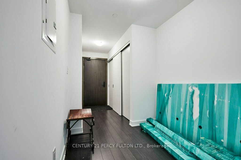 Property Photo:  2799 Kingston Rd 305  ON M1M 0E3 