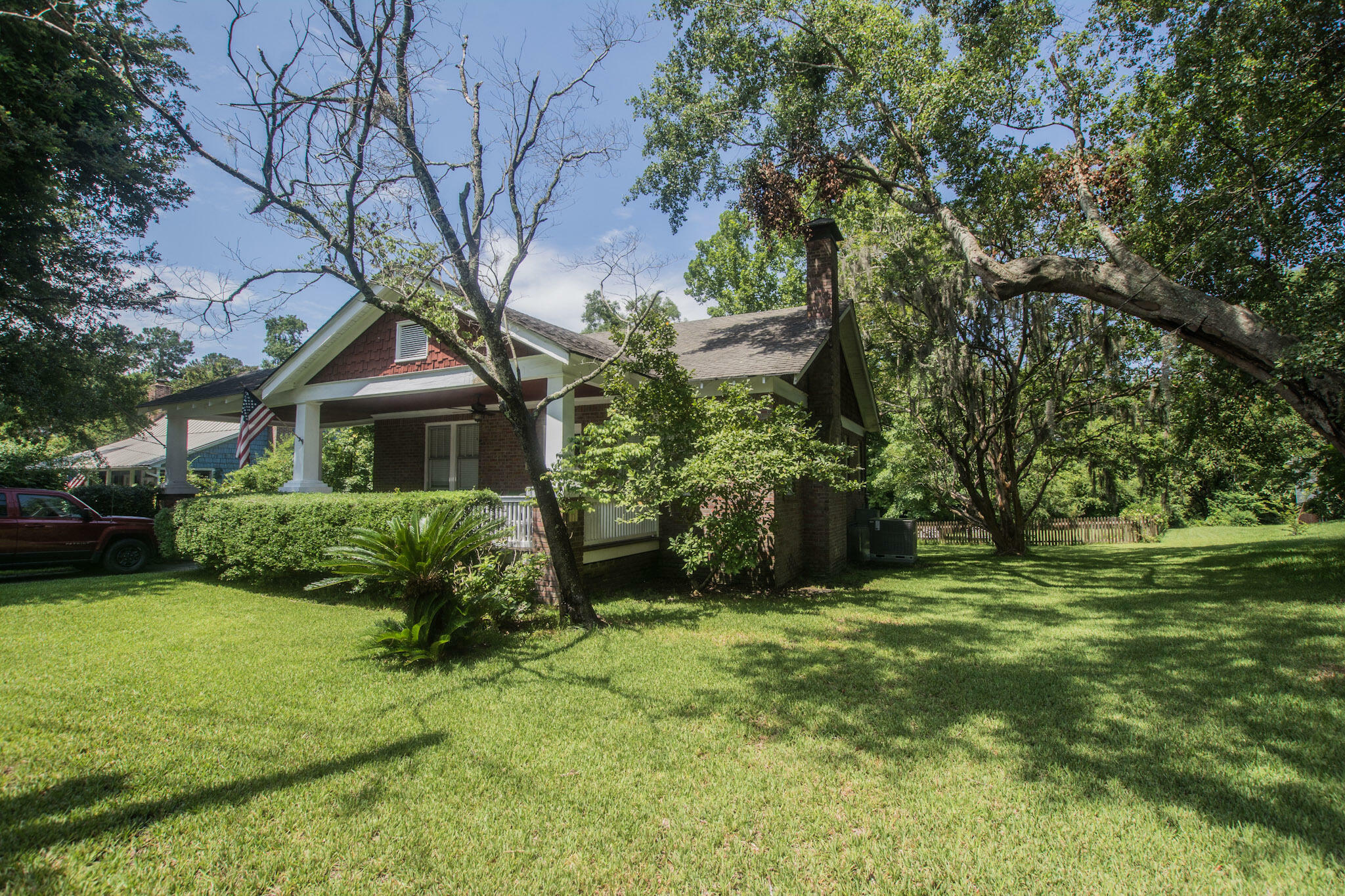 Property Photo:  606 W Carolina Avenue  SC 29483 