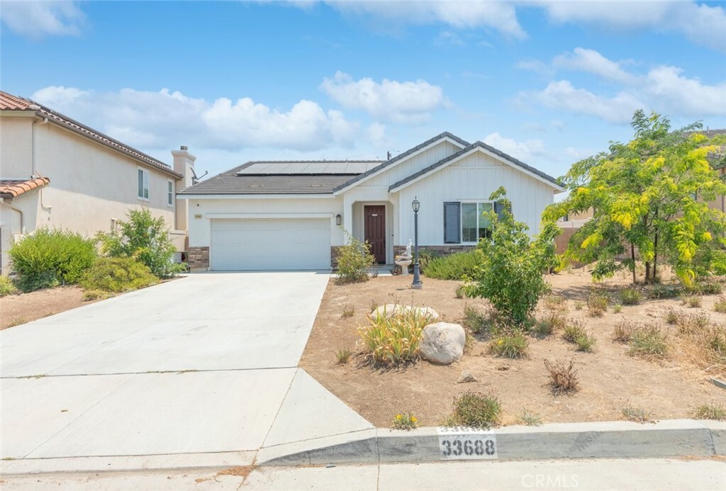 33688 E Harvest Way  Wildomar CA 92595 photo