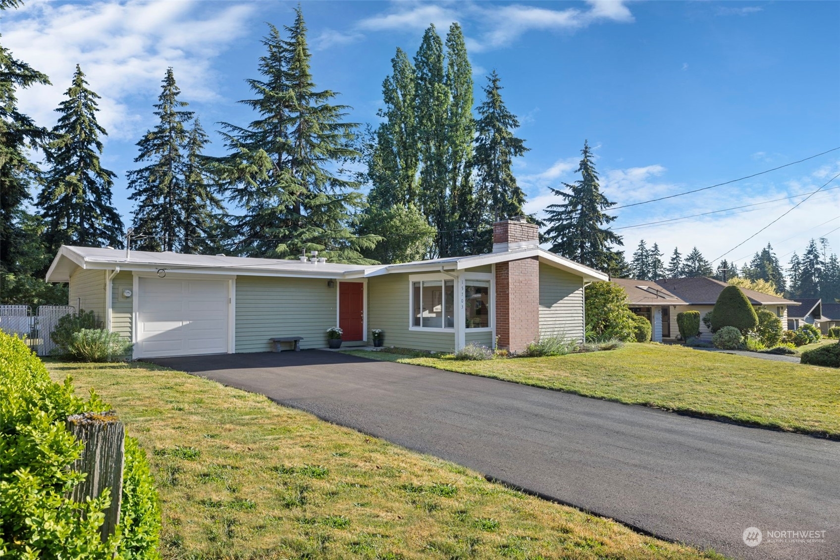 Property Photo:  15703 NE 1st Street  WA 98008 