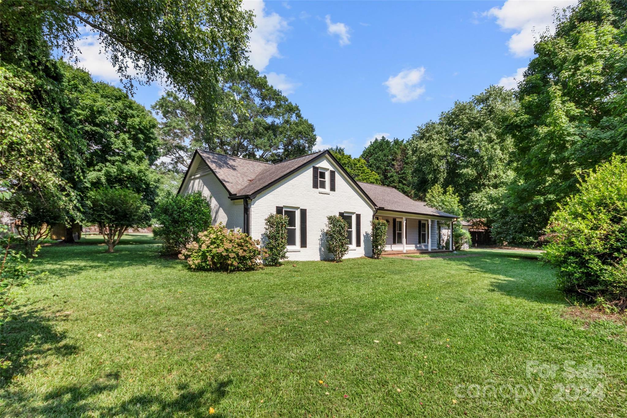 Property Photo:  3501 Weddington Road  NC 28105 