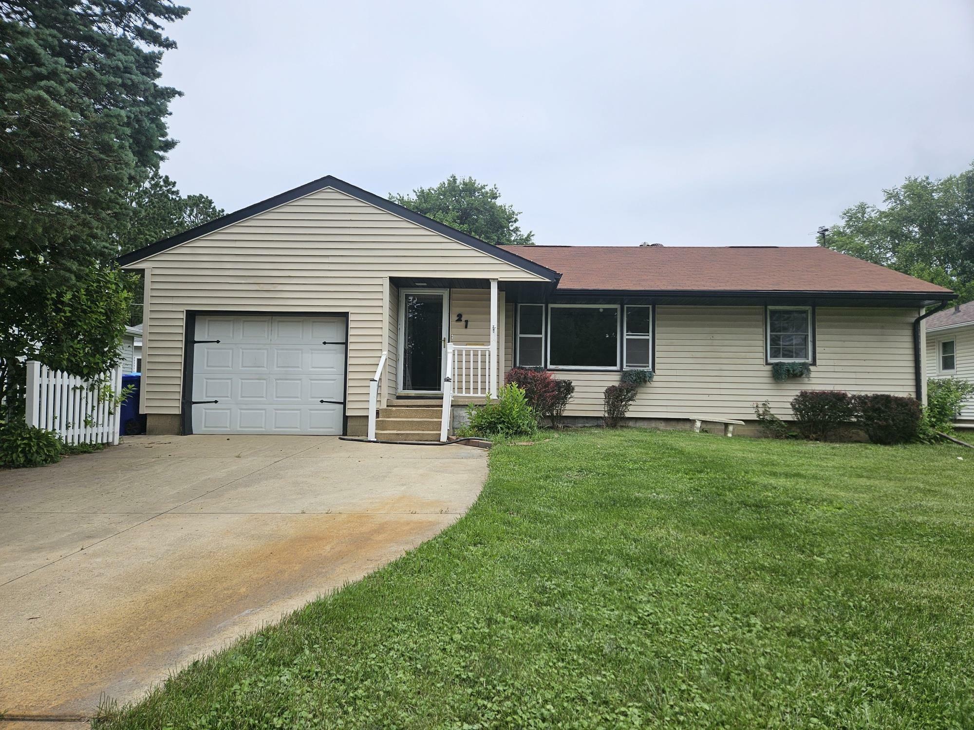 Property Photo: 21 7th St. NW IA 50662