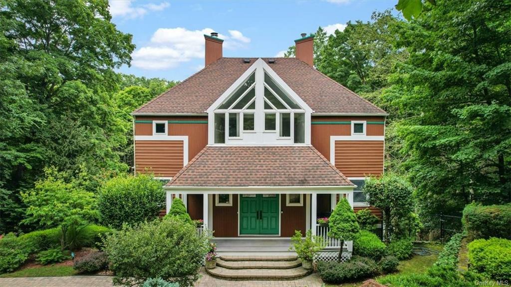 Property Photo:  47 Suzanne Lane  NY 10570 