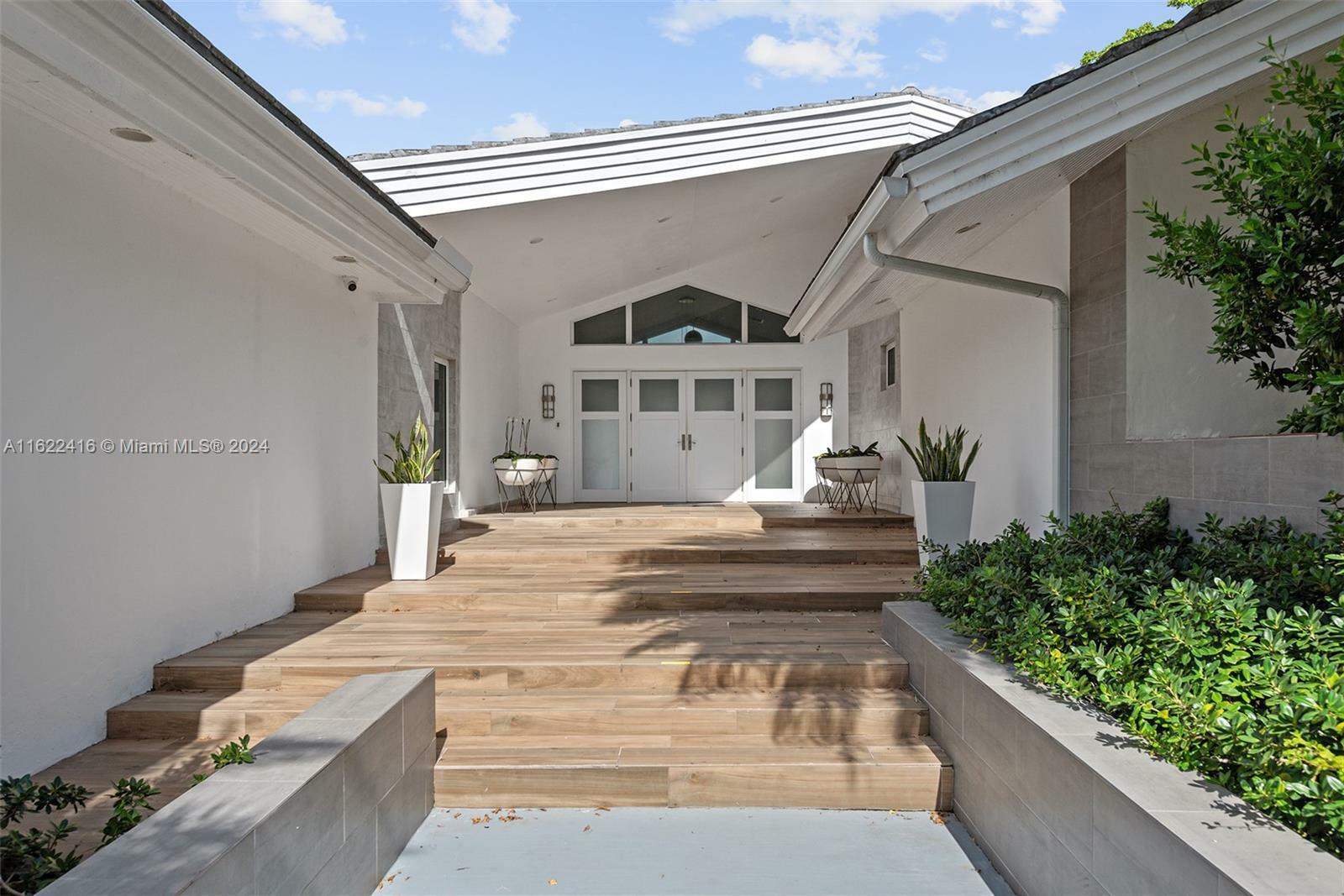 Property Photo: 194 Golden Beach Dr FL 33160