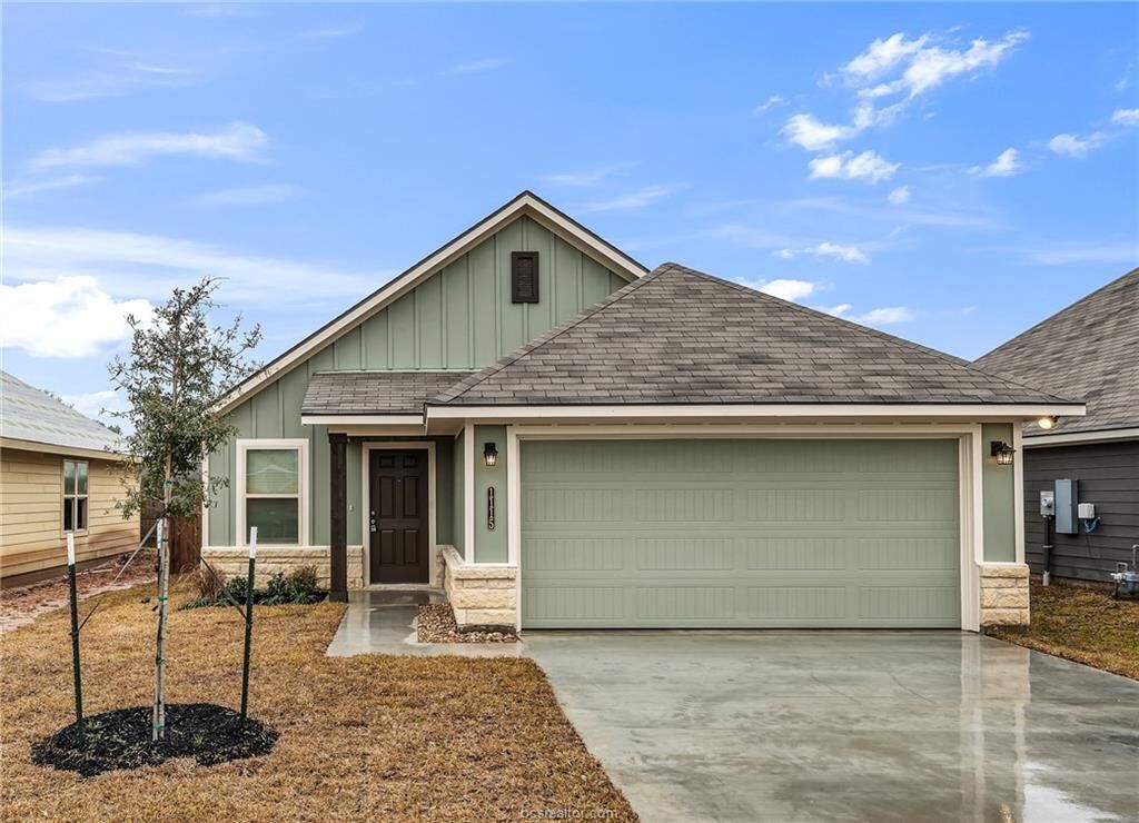 Property Photo:  1223 Highgarden Drive  TX 77868 