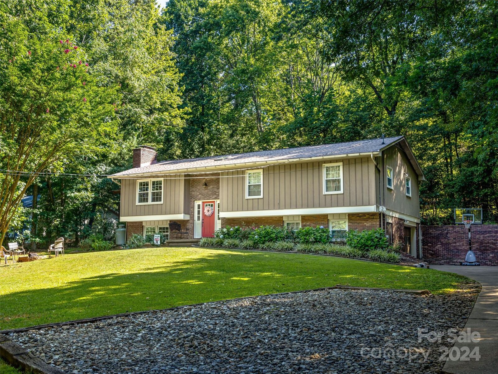 Property Photo:  22 Friendship Lane  NC 28715 