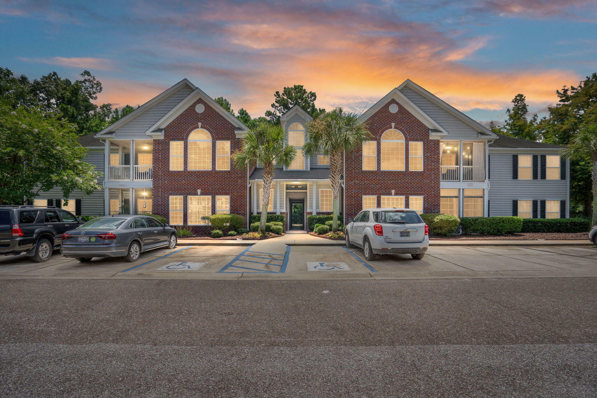 Property Photo: 1325 Kingsford Lane SC 29466