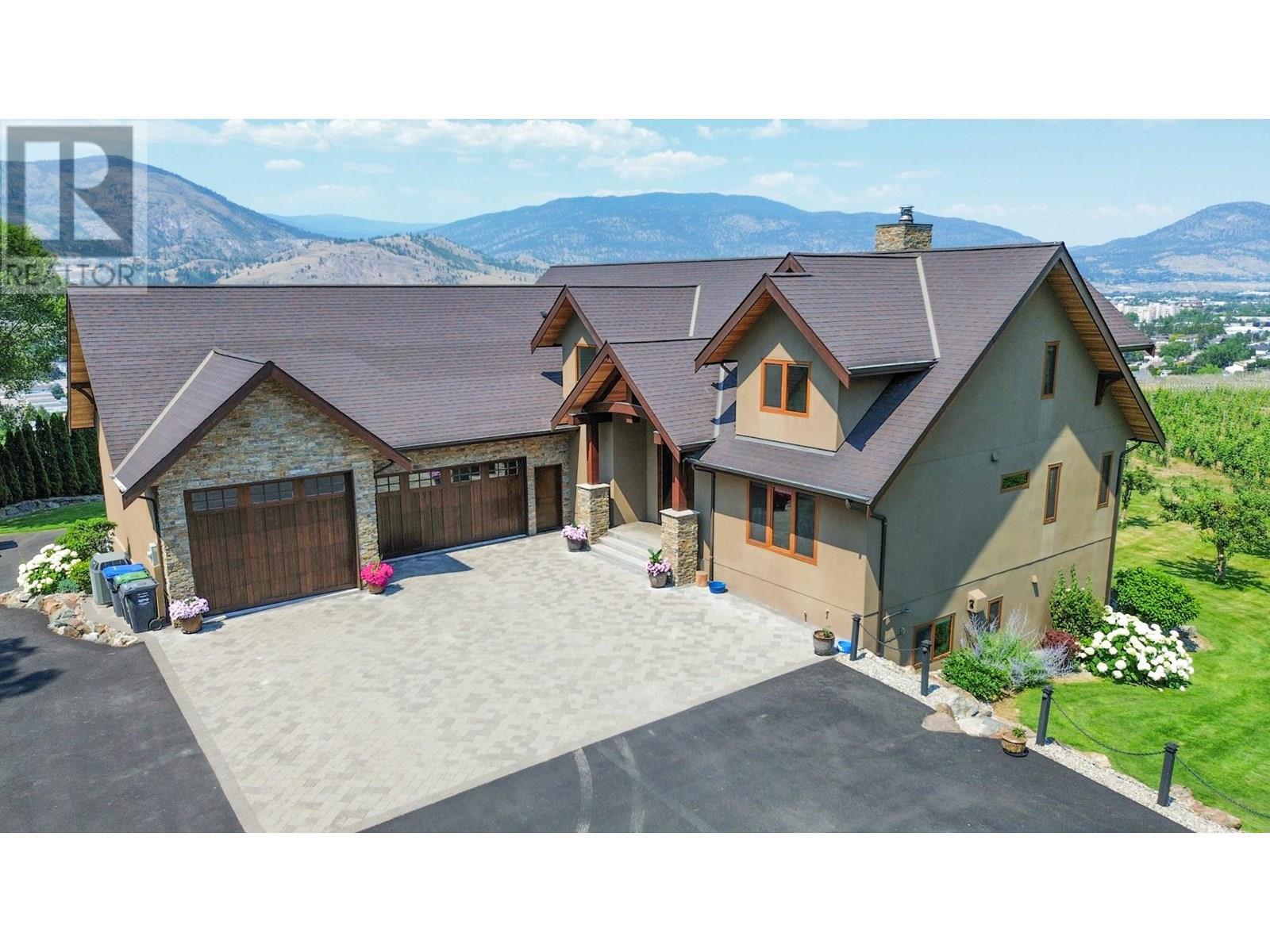 Property Photo:  3175 Valleyview Road  BC V2A 8W8 