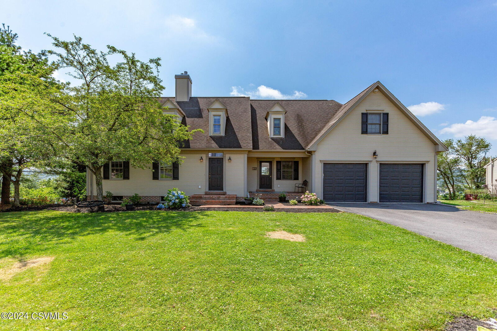 Property Photo:  509 Pinnacle Lane  PA 17844 