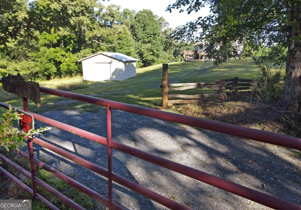 Property Photo:  100 South Road  GA 30560 