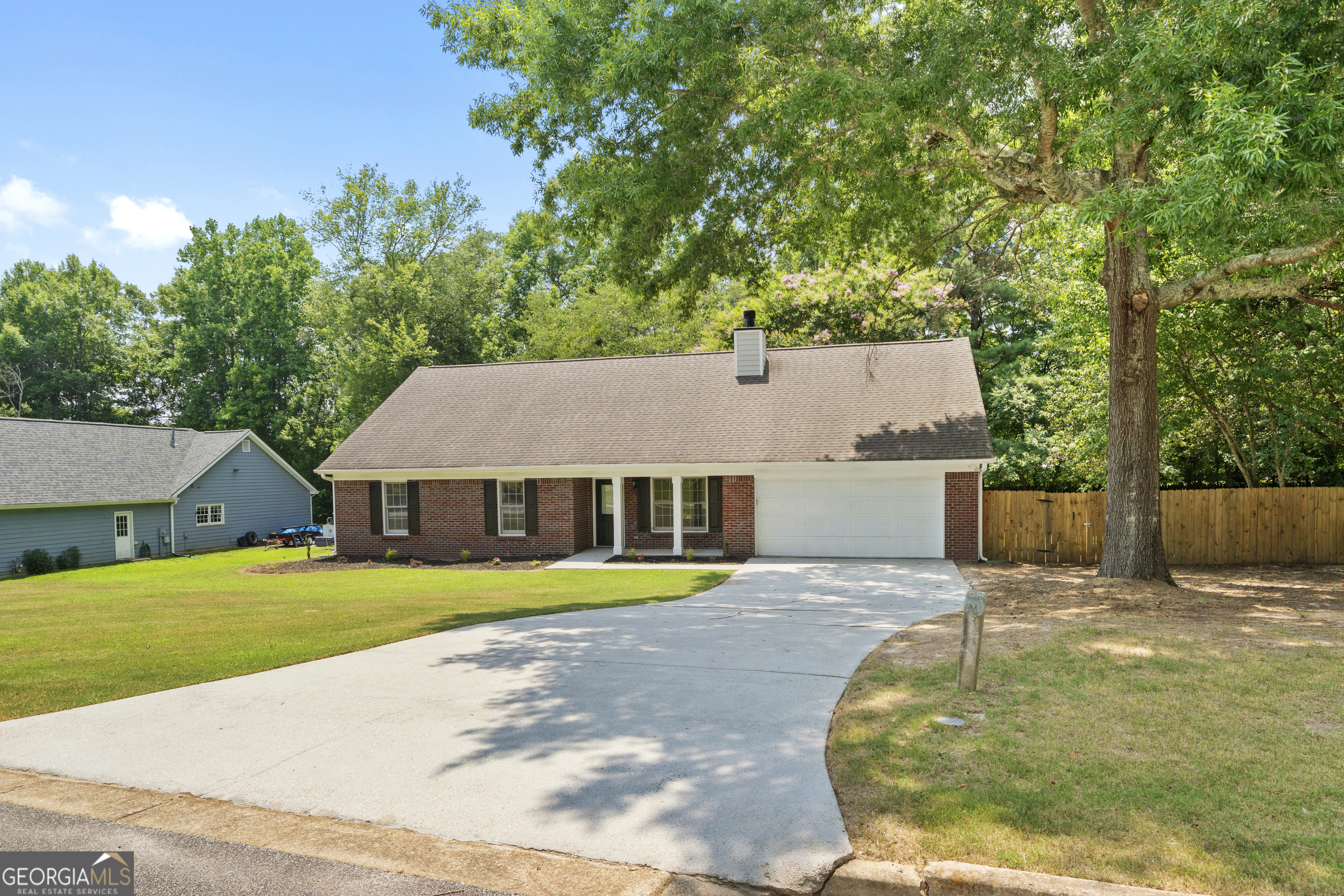 Property Photo:  570 Fawn Lane  GA 30052 