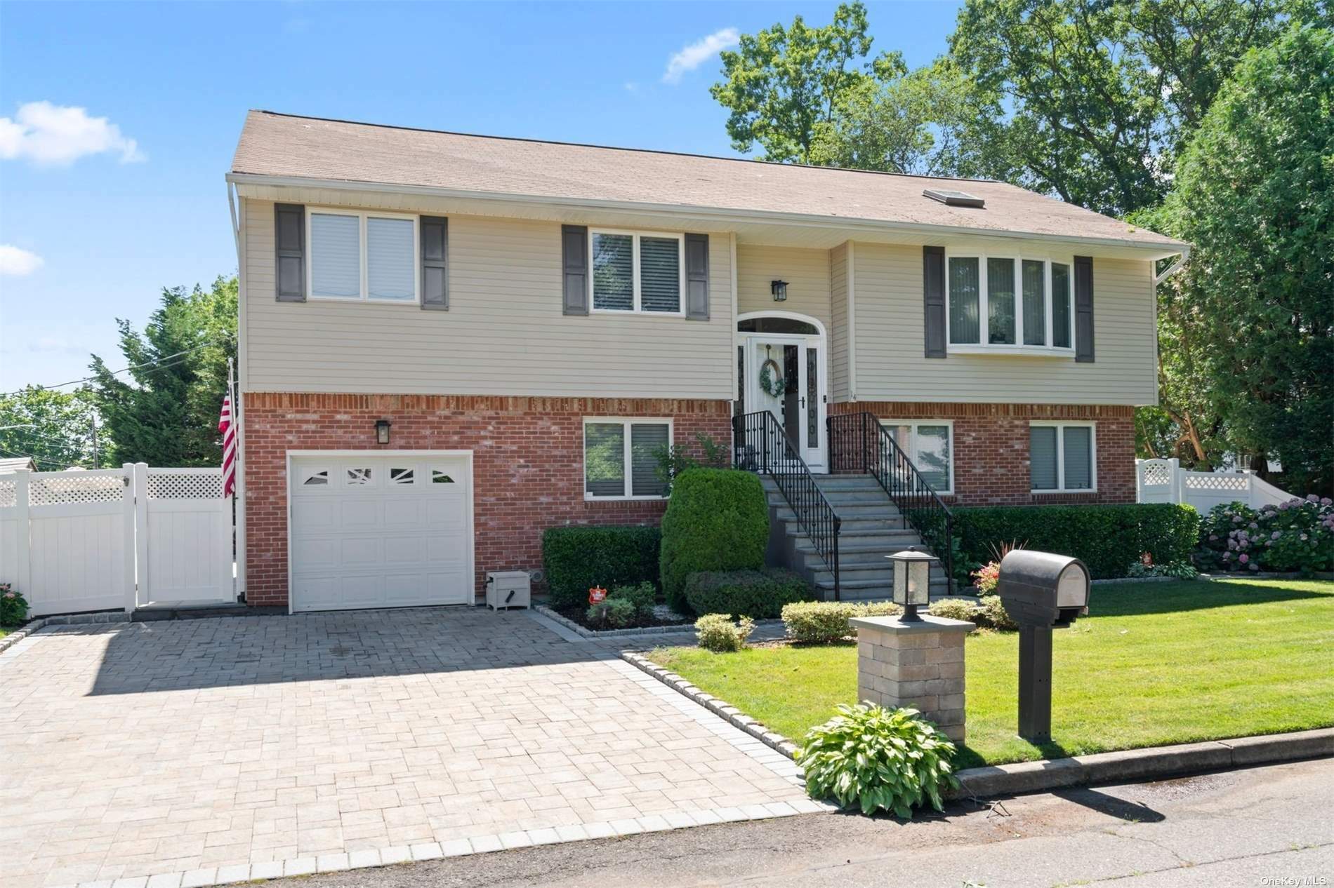 Property Photo:  14 Birch Avenue  NY 11743 