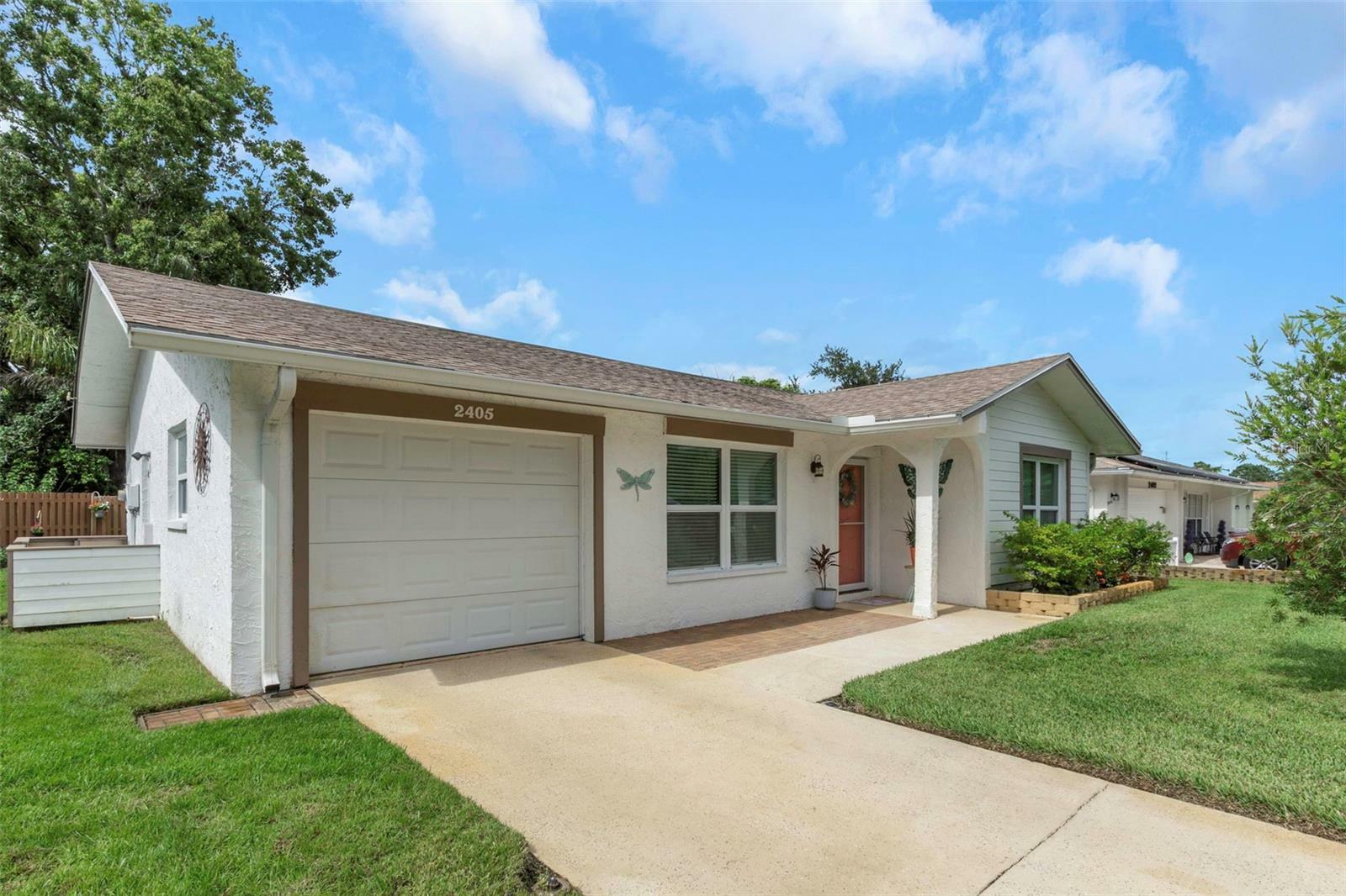 Property Photo: 2405 Lighthouse Drive FL 34685