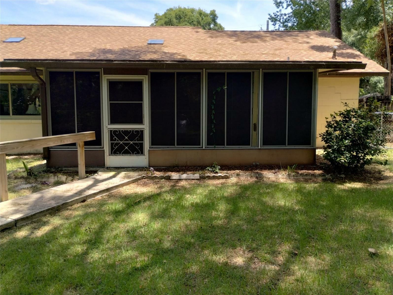 Property Photo:  2560 NE 46th Street  FL 34479 