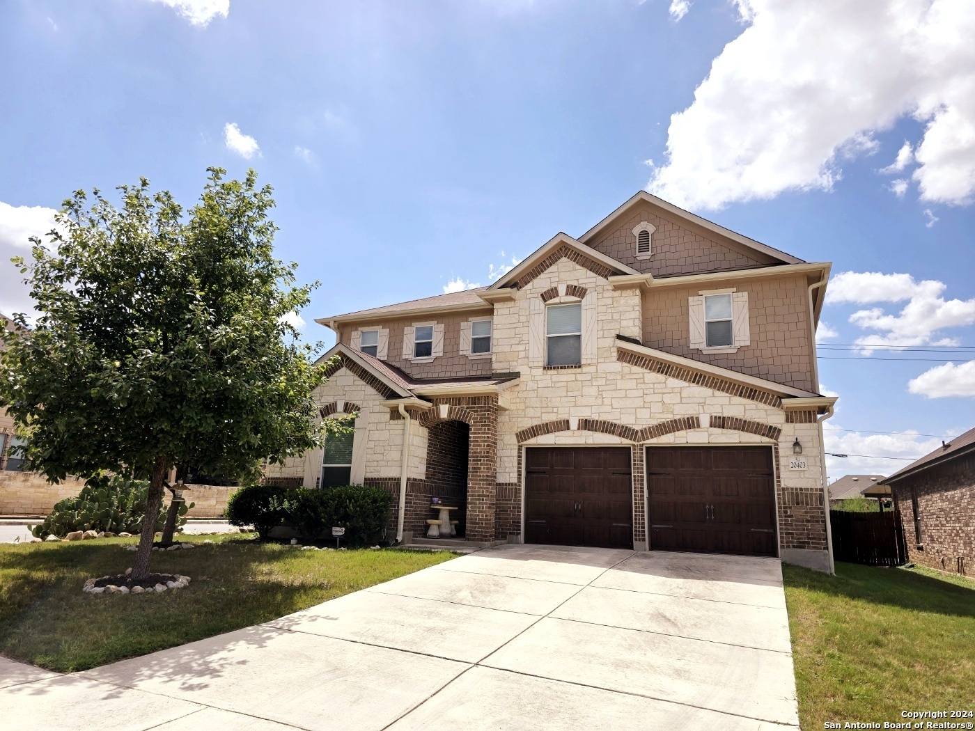 Property Photo:  20403 Roche Oak  TX 78259 