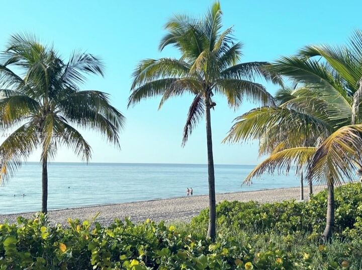 Property Photo: 2030 S Ocean Dr 2220 FL 33009