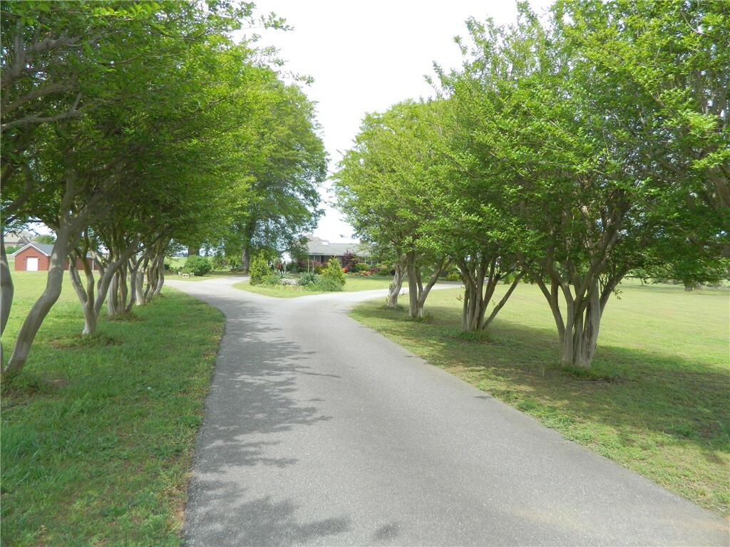 Property Photo:  1818 Centerville Road  SC 29625 